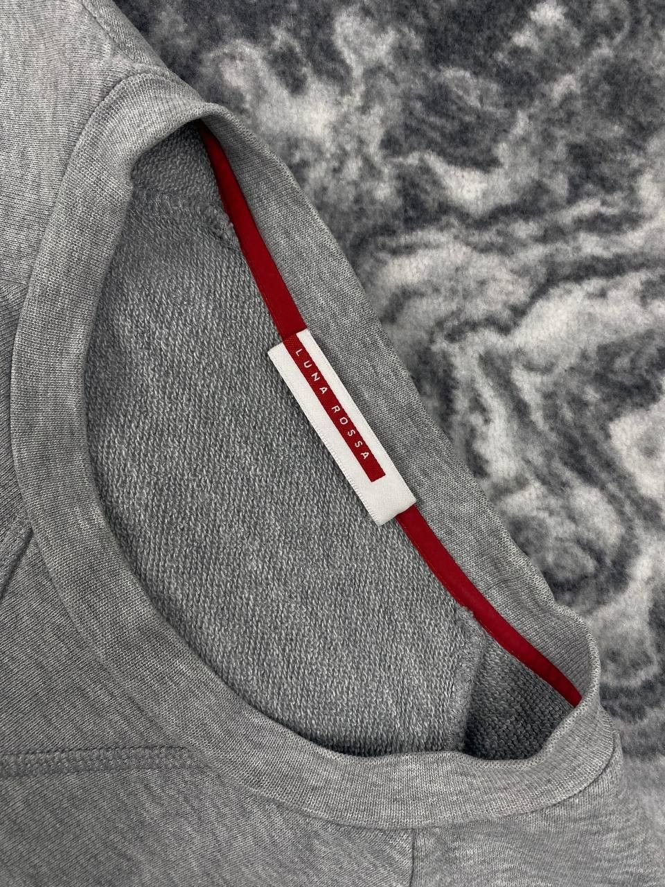 Prada Prada Luna Rossa Sweatshirt Men Size L Gray Size US L / EU 52-54 / 3 - 2 Thumbnail