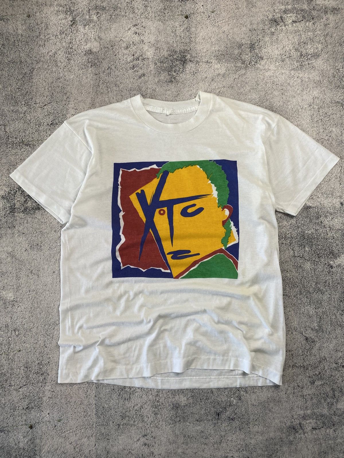 Vintage 90s Abstract Art Graphic White Tee Minimalist Face