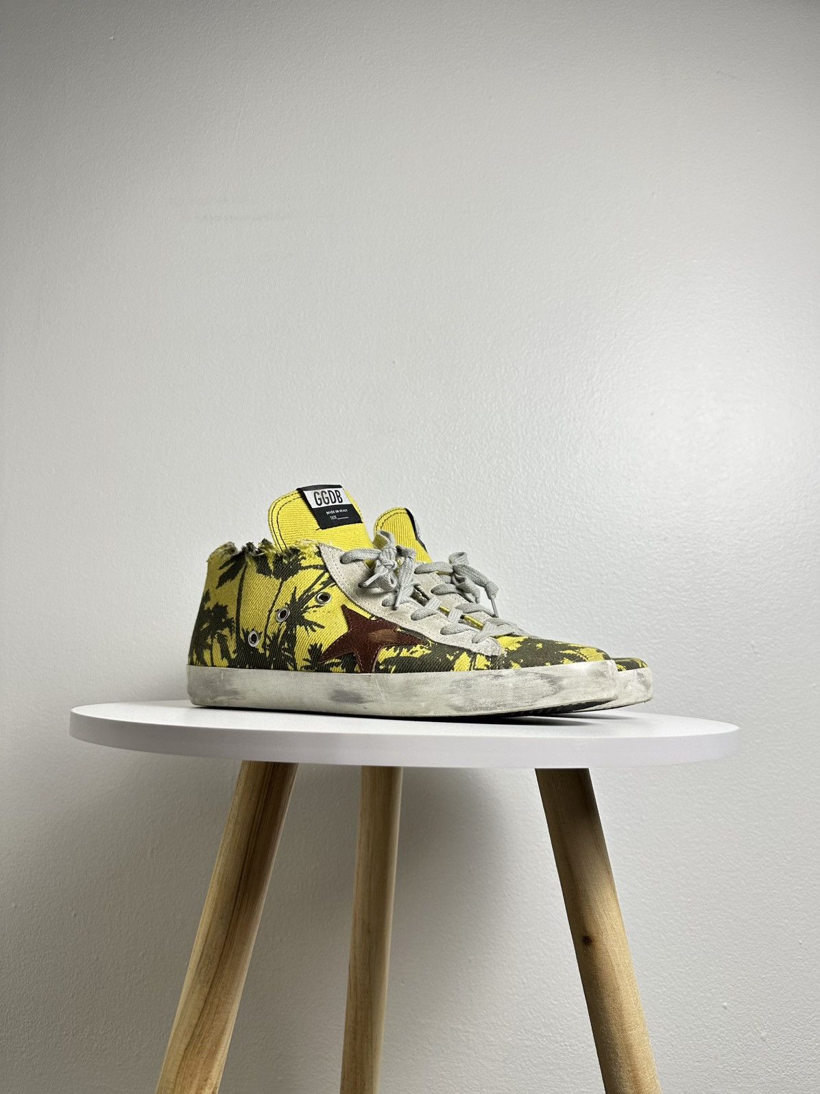 Golden Goose Golden Goose Francy Distressed Palm Tree Sneakers Size US 7 / EU 40 - 1 Thumbnail