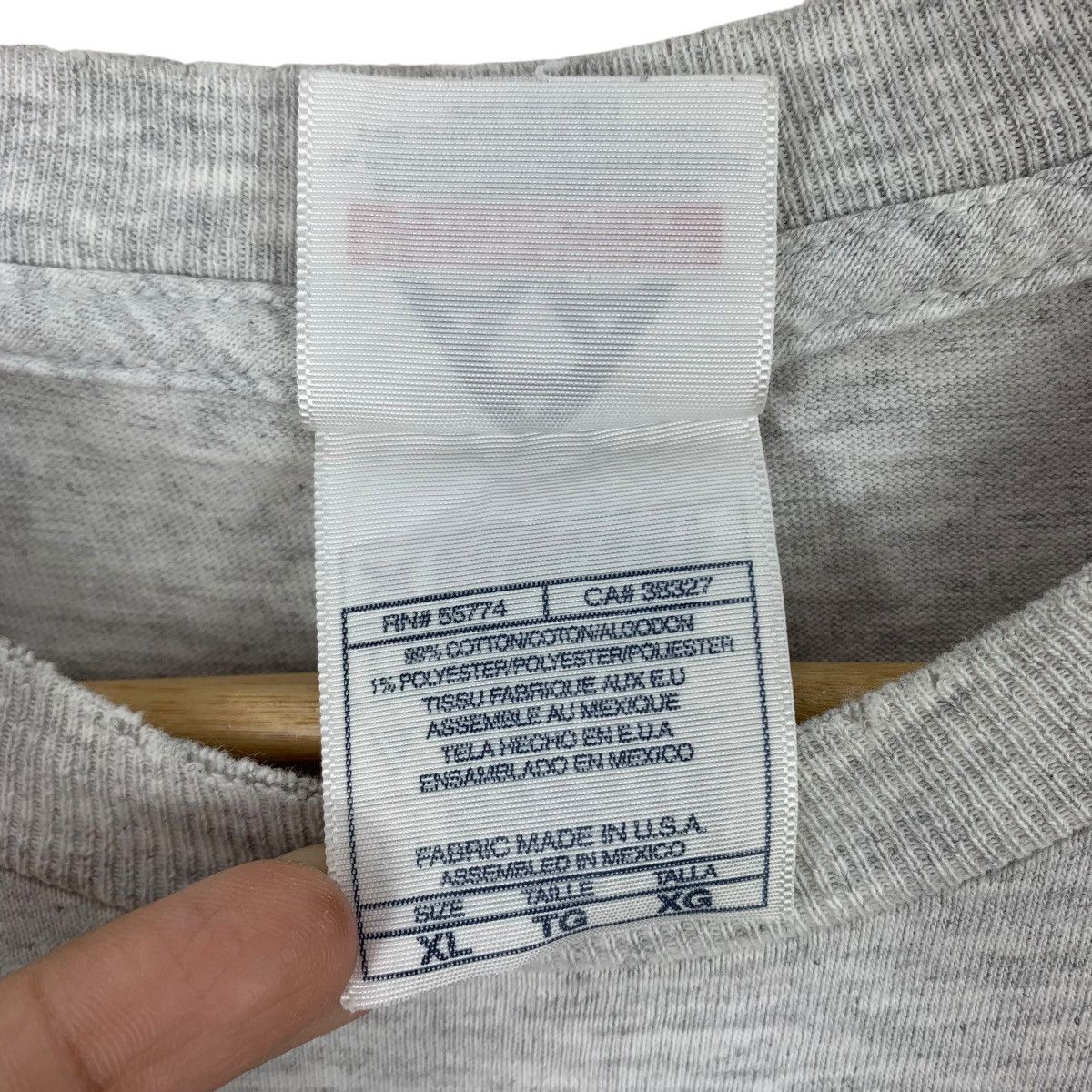 Banana Republic Vintage 90s BANANA REPUBLIC USA New YorkSan Francisco Tshirt Size US XL / EU 56 / 4 - 6 Thumbnail