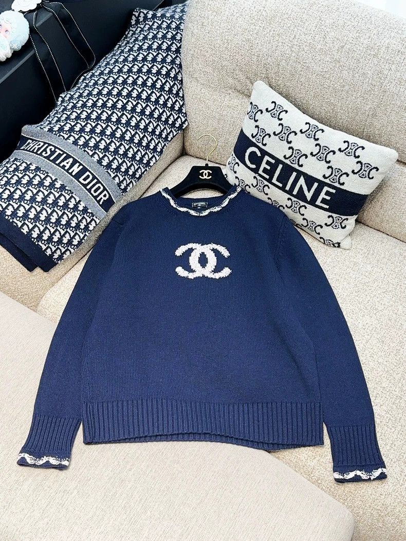 Chanel Chanel 21P dark blue lace double C round neck knit sweater Size S / US 4 / IT 40 - 1 Thumbnail