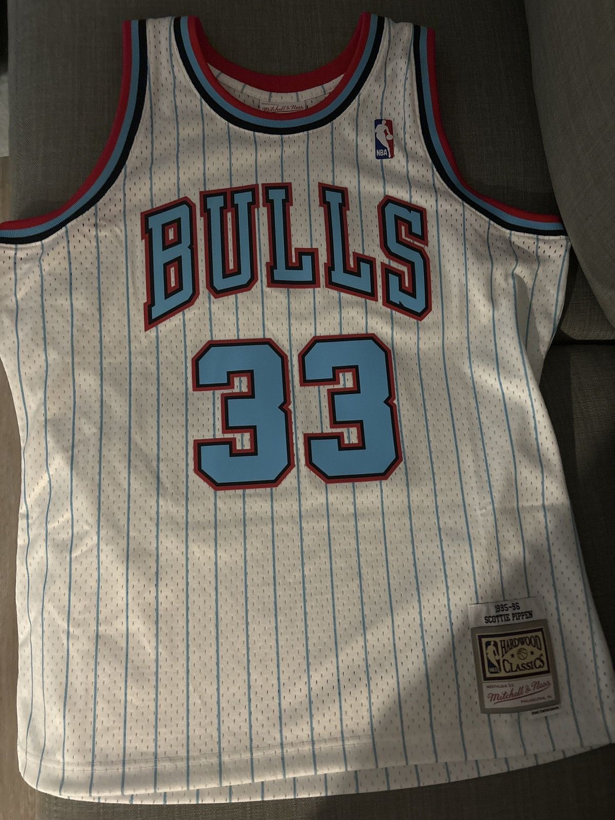 Mitchell & Ness Scottie Pippen Chicago bulls Hardwood classic jersey Size US L / EU 52-54 / 3 - 2 Thumbnail