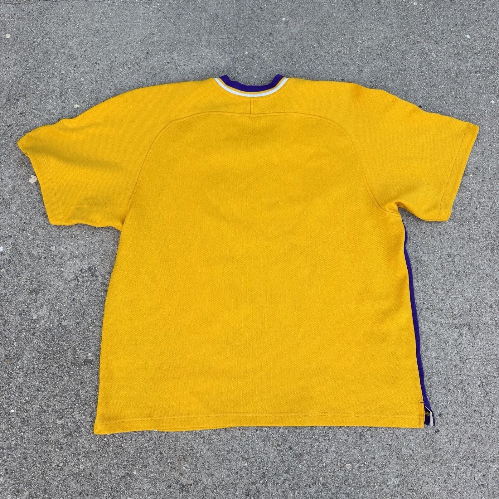 NBA × Nike × Vintage Vintage 90s Nike Los Angeles Lakers Practice Warm Up Jersey Size US XL / EU 56 / 4 - 3 Thumbnail
