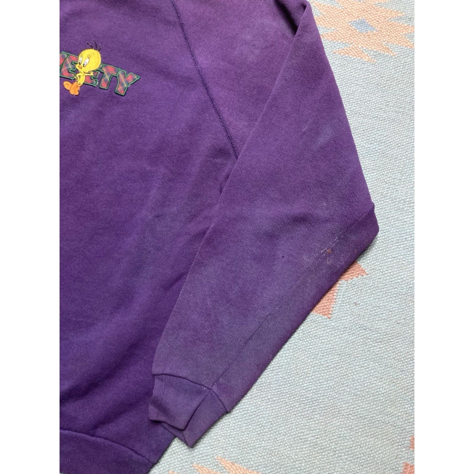 Vintage VINTAGE 90s Crewneck Sweatshirt Tweety Bird Looney Tunes Disney Purple M Men's Shirt Pullover Size US M / EU 48-50 / 2 - 2 Thumbnail