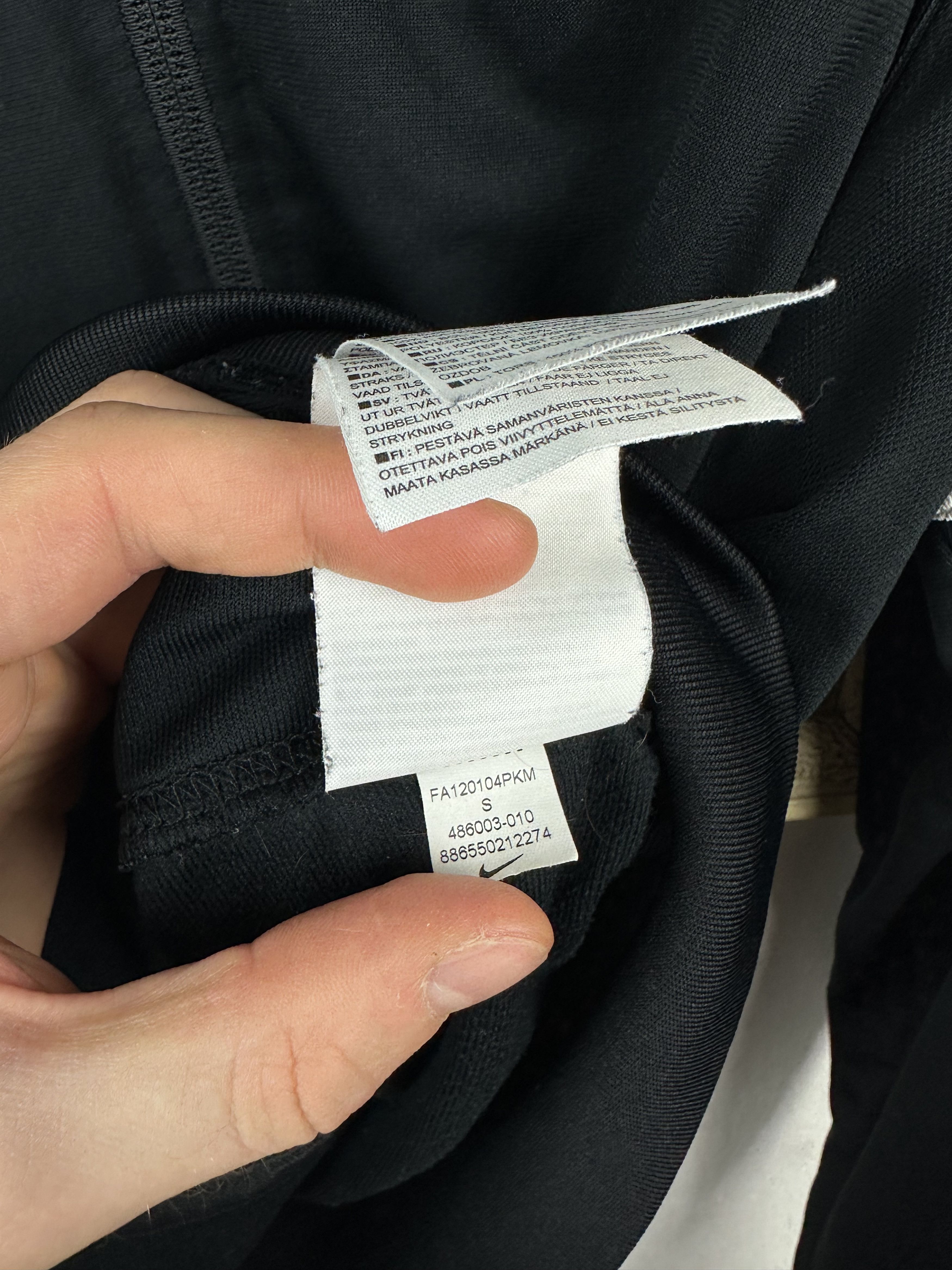 Nike Vintage Nike Juventus Football Jacket Soccer Track Top Size US S / EU 44-46 / 1 - 10 Thumbnail
