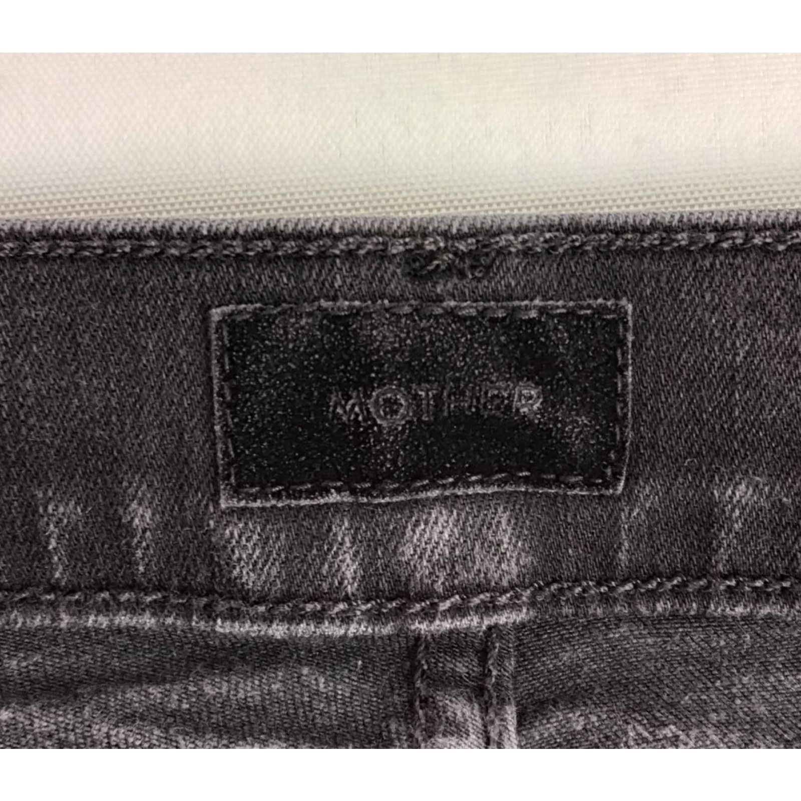 MOTHER Mother The Insider Crop Fray Jeans Women's 25x25 Black Wash Size 25" / US 0 / IT 36 - 6 Thumbnail