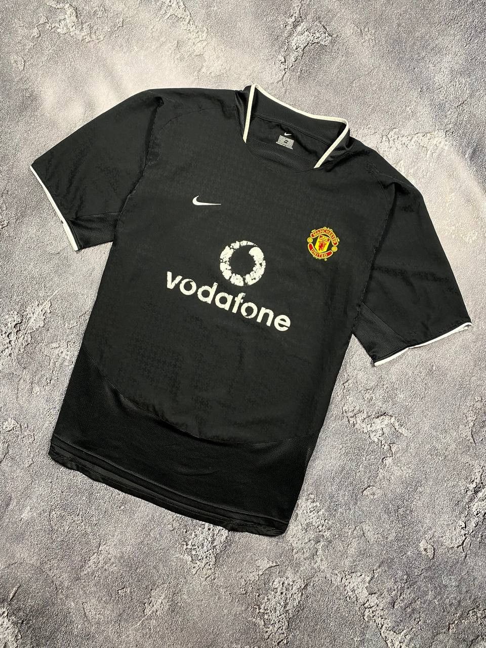 Nike Vtg NIKE Manchester United Black Vodafone Jersey Size US XL / EU 56 / 4 - 1 Thumbnail