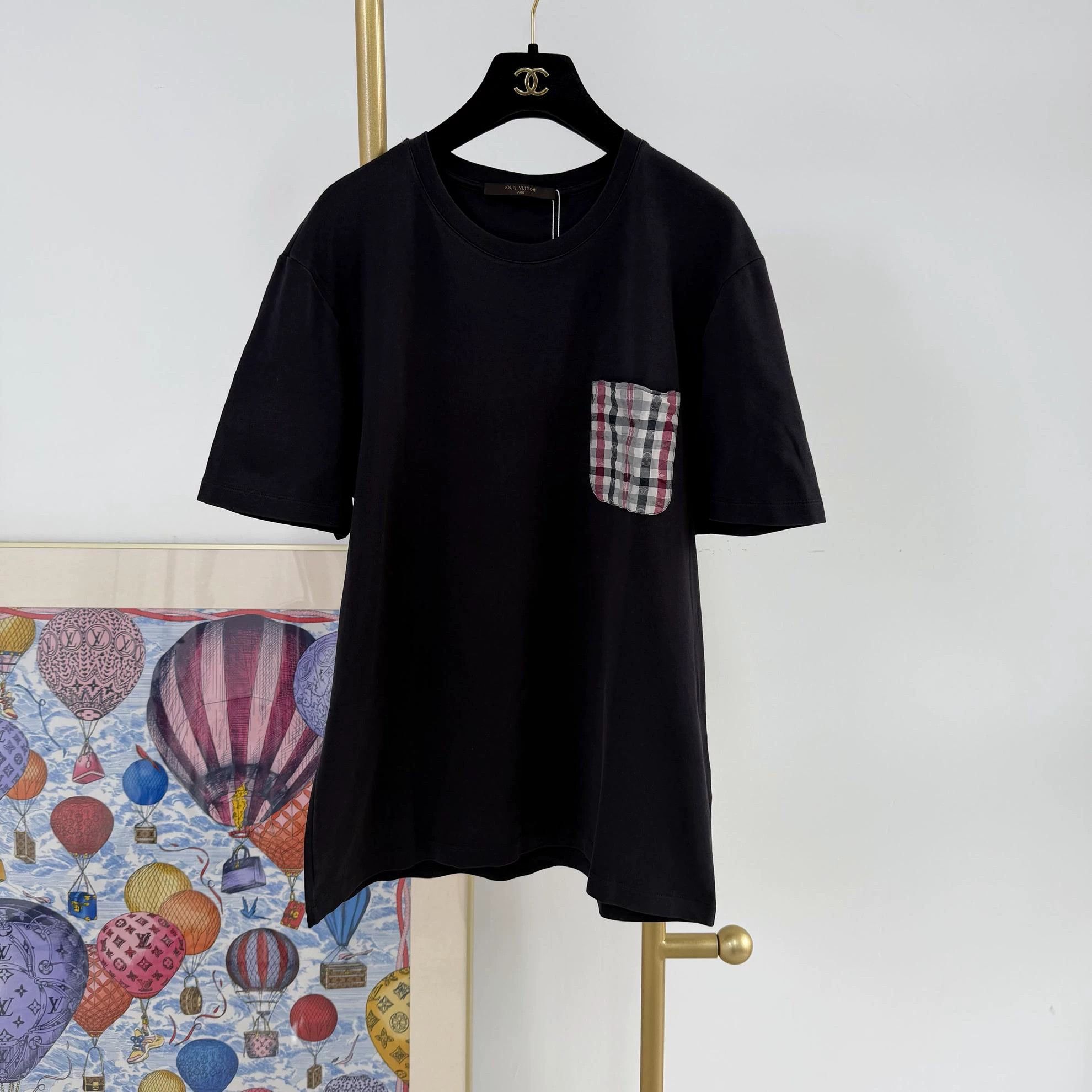 Louis Vuitton Louis Vuitton Black Tee L Size Size L / US 10 / IT 46 - 1 Thumbnail