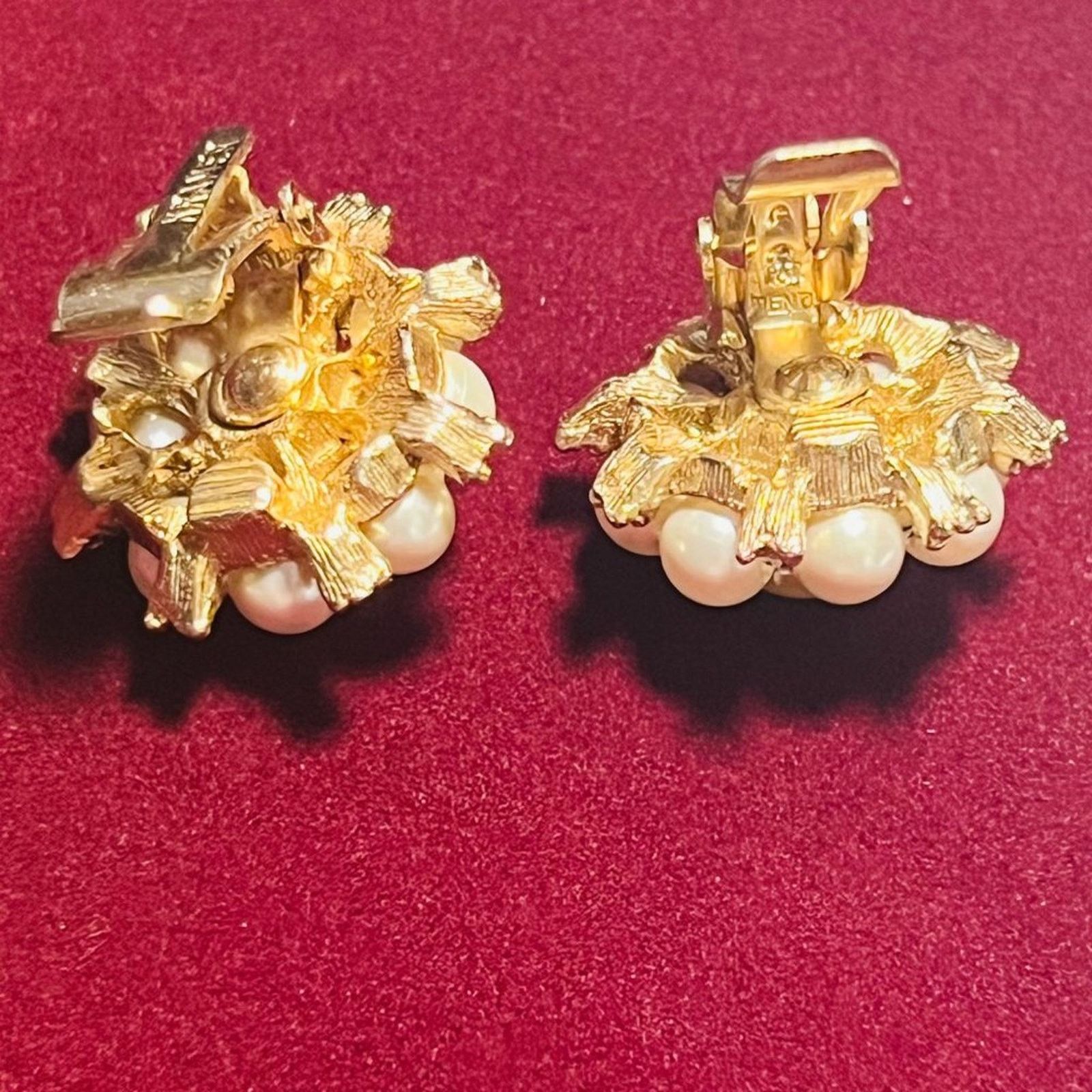 & Other Stories Vintage - Signed - Kramer Gold tone faux Pearl Earrings Size ONE SIZE - 2 Thumbnail
