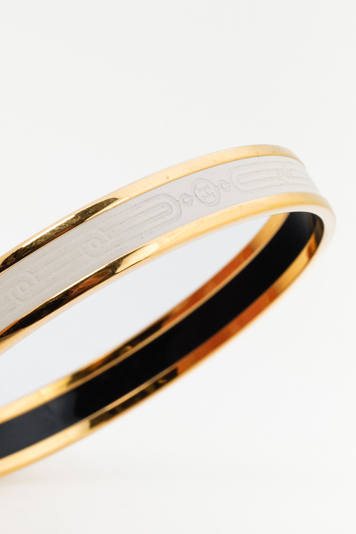 Hermes Hermes Sellier Blanc Engraved Bangle Size ONE SIZE - 3 Thumbnail