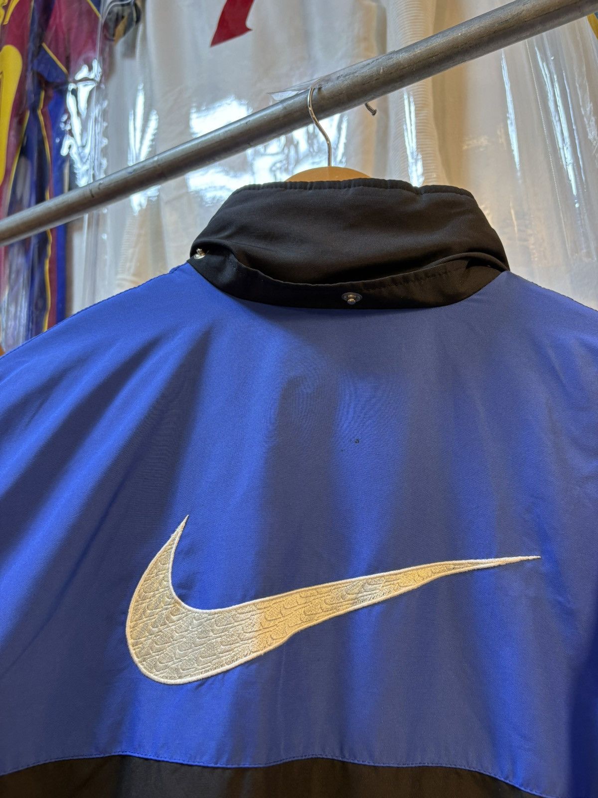 Nike Vintage Nike Swoosh Puffer Jacket Size US M / EU 48-50 / 2 - 16 Thumbnail