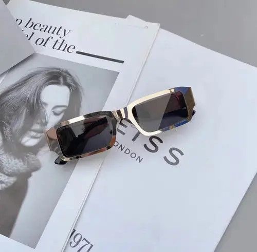 Designer Vintage square frame sunglasses Size ONE SIZE - 4 Thumbnail
