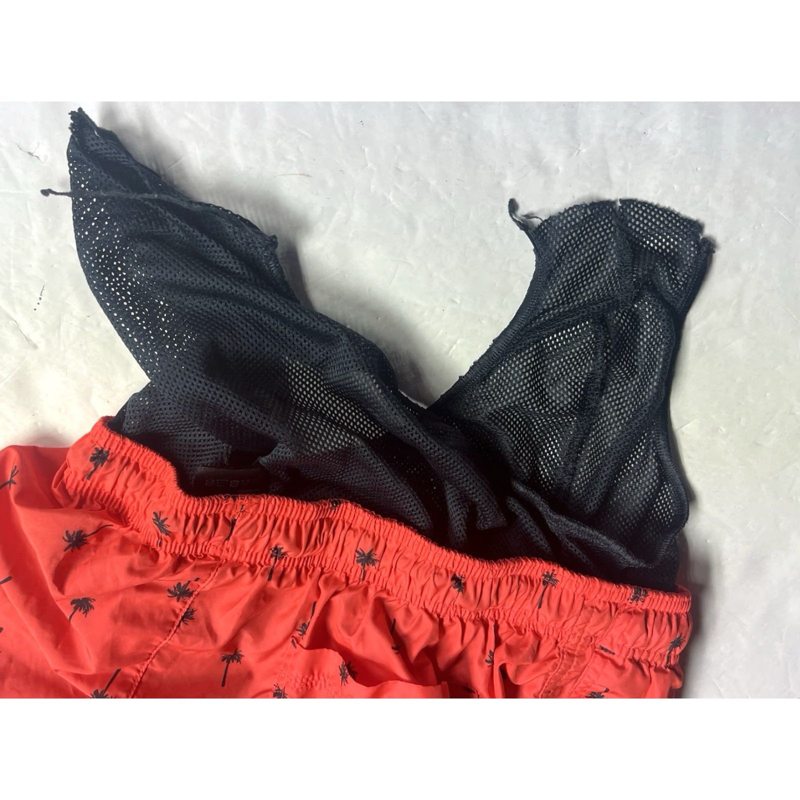 H&M H&M Men’s Swim Shorts Bottom Medium See All Pics Lined Multicolor Size M Size US 31 - 6 Thumbnail