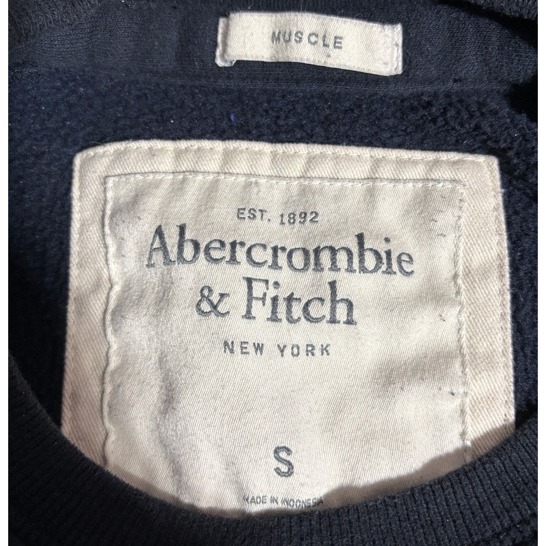 Abercrombie & Fitch ABERCROMBIE & FITCH Logo Muscle-Fit Fleece Sweatshirt Size S Size US S / EU 44-46 / 1 - 3 Thumbnail