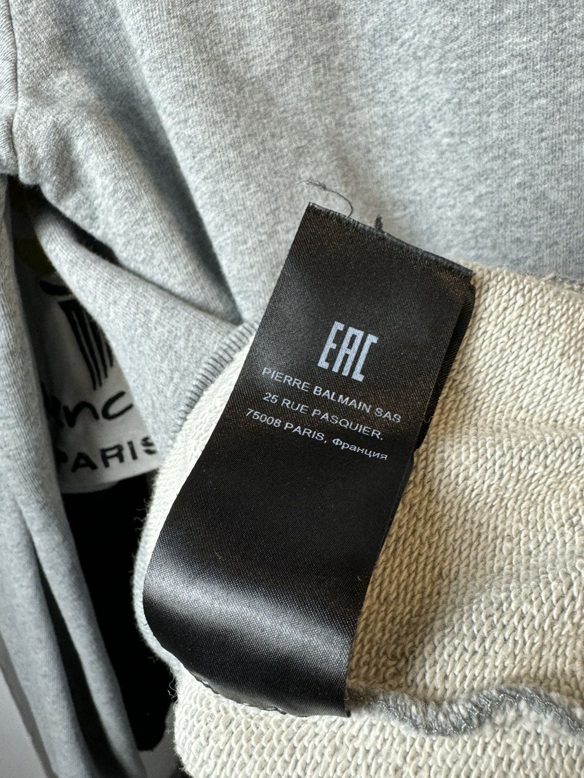 Balmain Balmain Paris Logo Crewneck Sweatshirt - Large Size US L / EU 52-54 / 3 - 8 Thumbnail