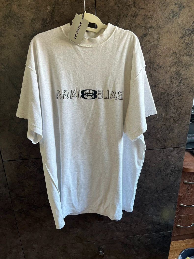 Balenciaga Balenciaga New Double Ring Embroidery Tee - dmc Size US M / EU 48-50 / 2 - 1 Thumbnail