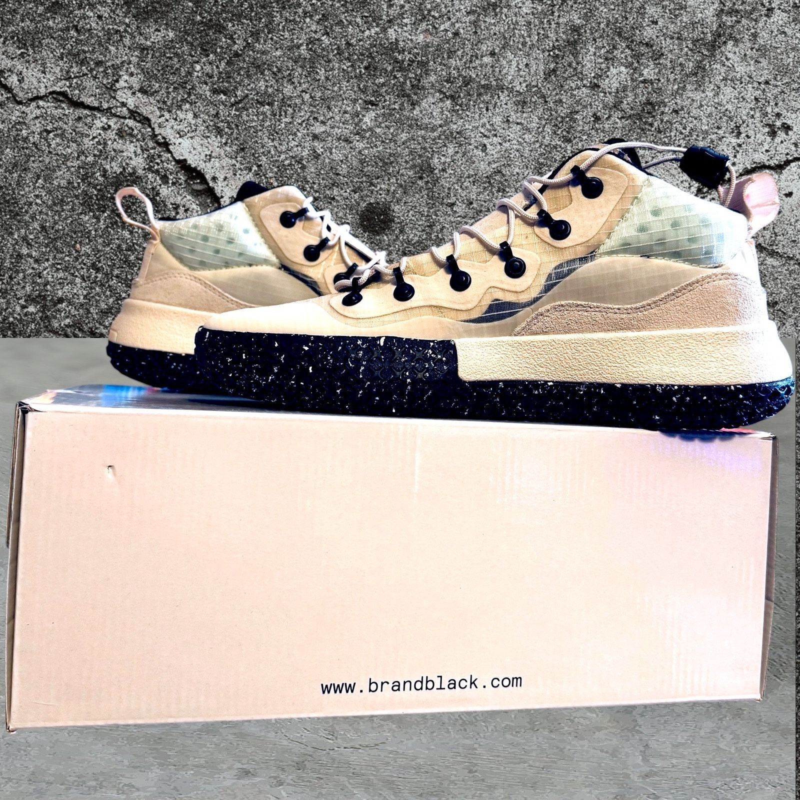 Brandblack •NEW• BRANDBLACK SANSIN EVO | M258BB |OFF-WHITE/BLACK • 7M Size US 7 / EU 40 - 8 Thumbnail