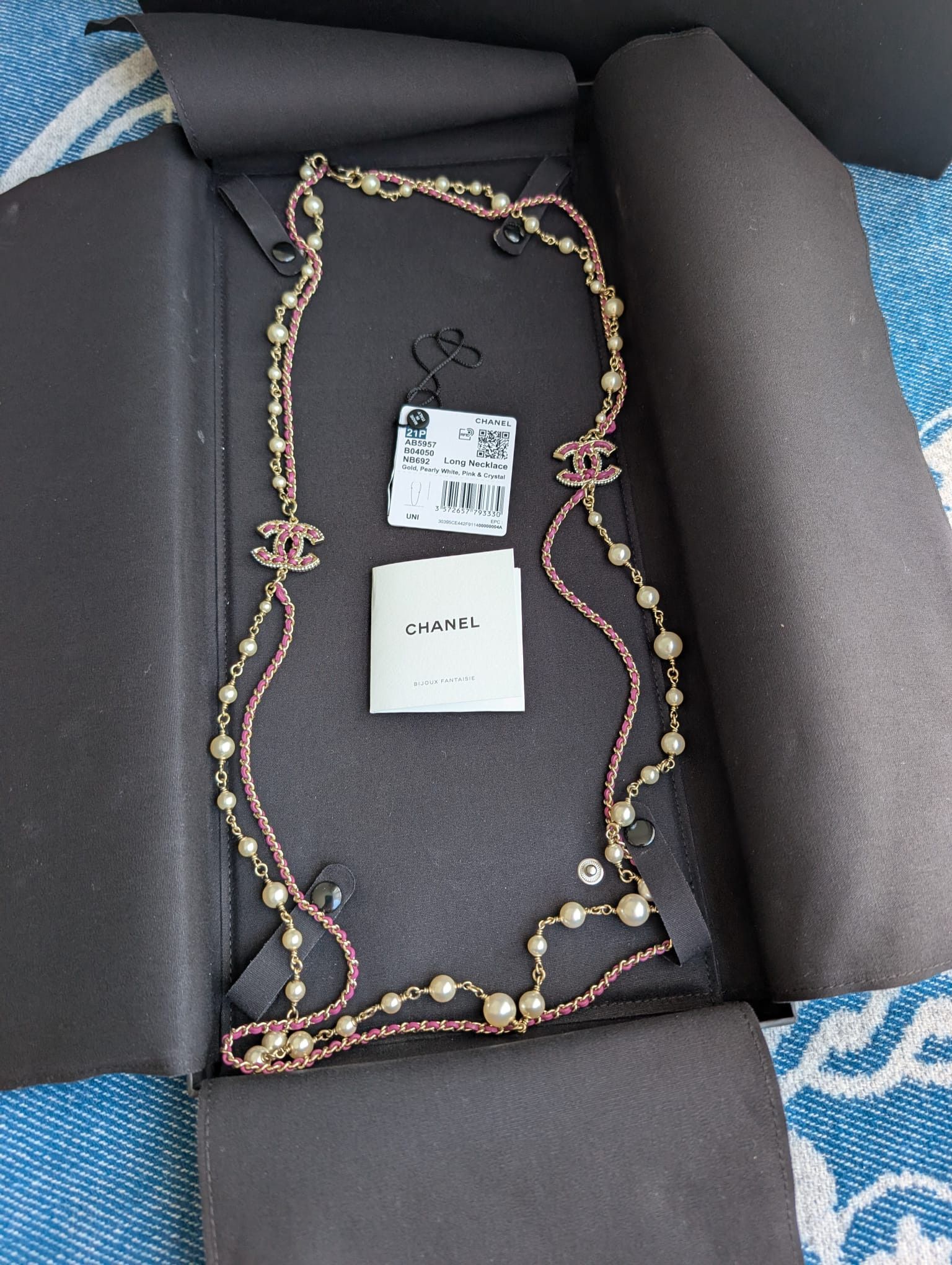 Chanel CC B21P Logo Pink Leather Pearl Crystal GHW Necklace