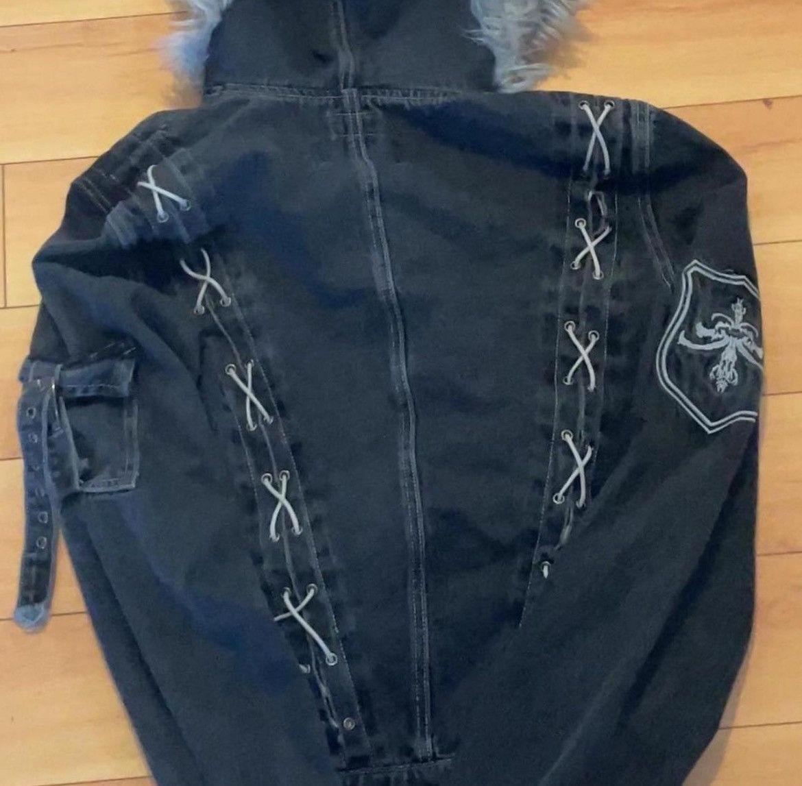 Other Distressed Denim Jacket with Faux Fur Hoodie & Metal Buttons Size US L / EU 52-54 / 3 - 2 Thumbnail