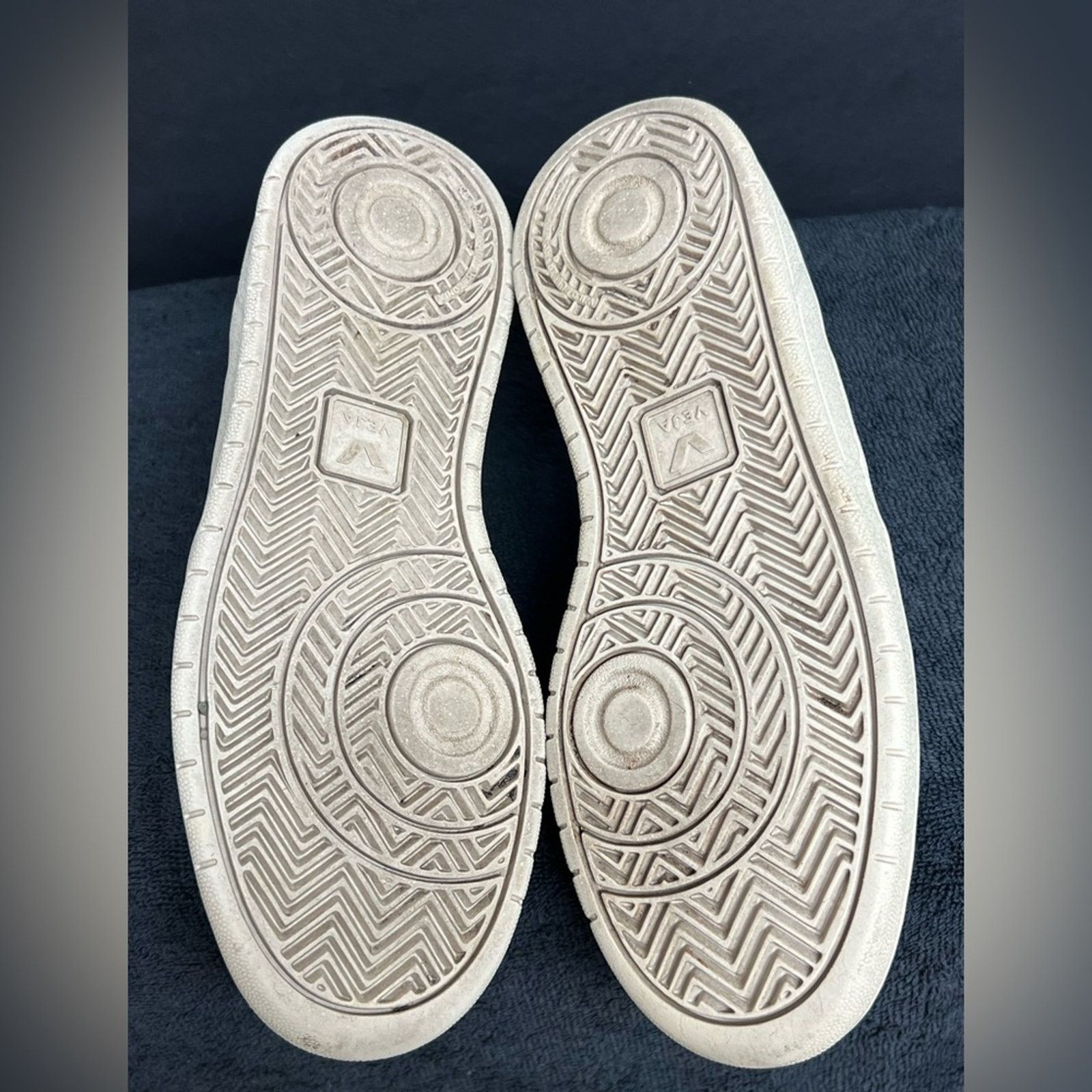Veja VEJA Women’s V-10 CWL WHITE PETALE Shoes Size 6 RETAIL $120 Size US 6 / IT 36 - 8 Thumbnail