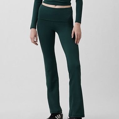 Gap Smooth foldover flare leggings Size 30" / US 8 / IT 44 - 1 Thumbnail