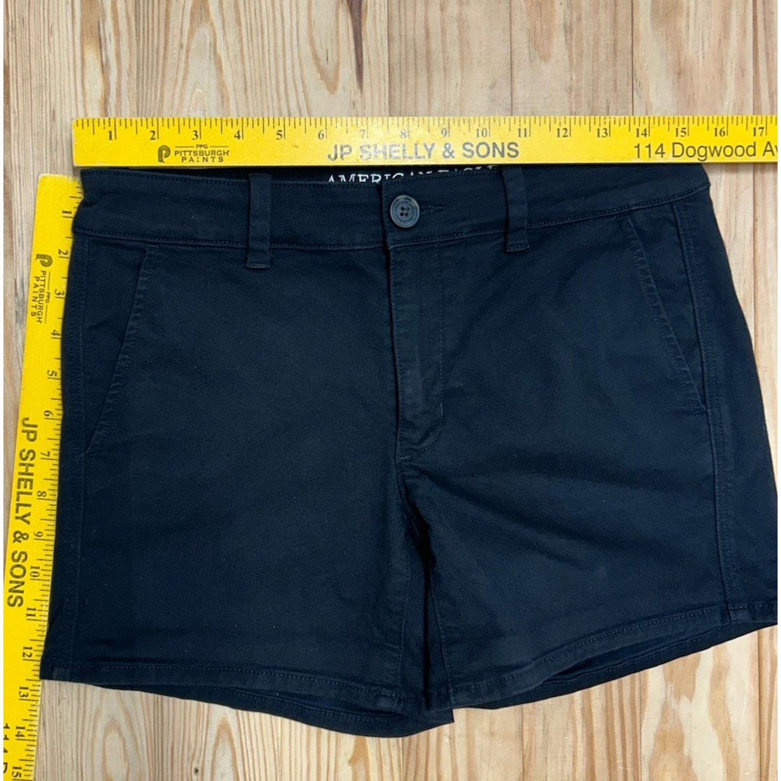 American Eagle Outfitters American Eagle Shorts Womens 8 Black Chinos Stretch 9" Size 30" / US 8 / IT 44 - 4 Thumbnail