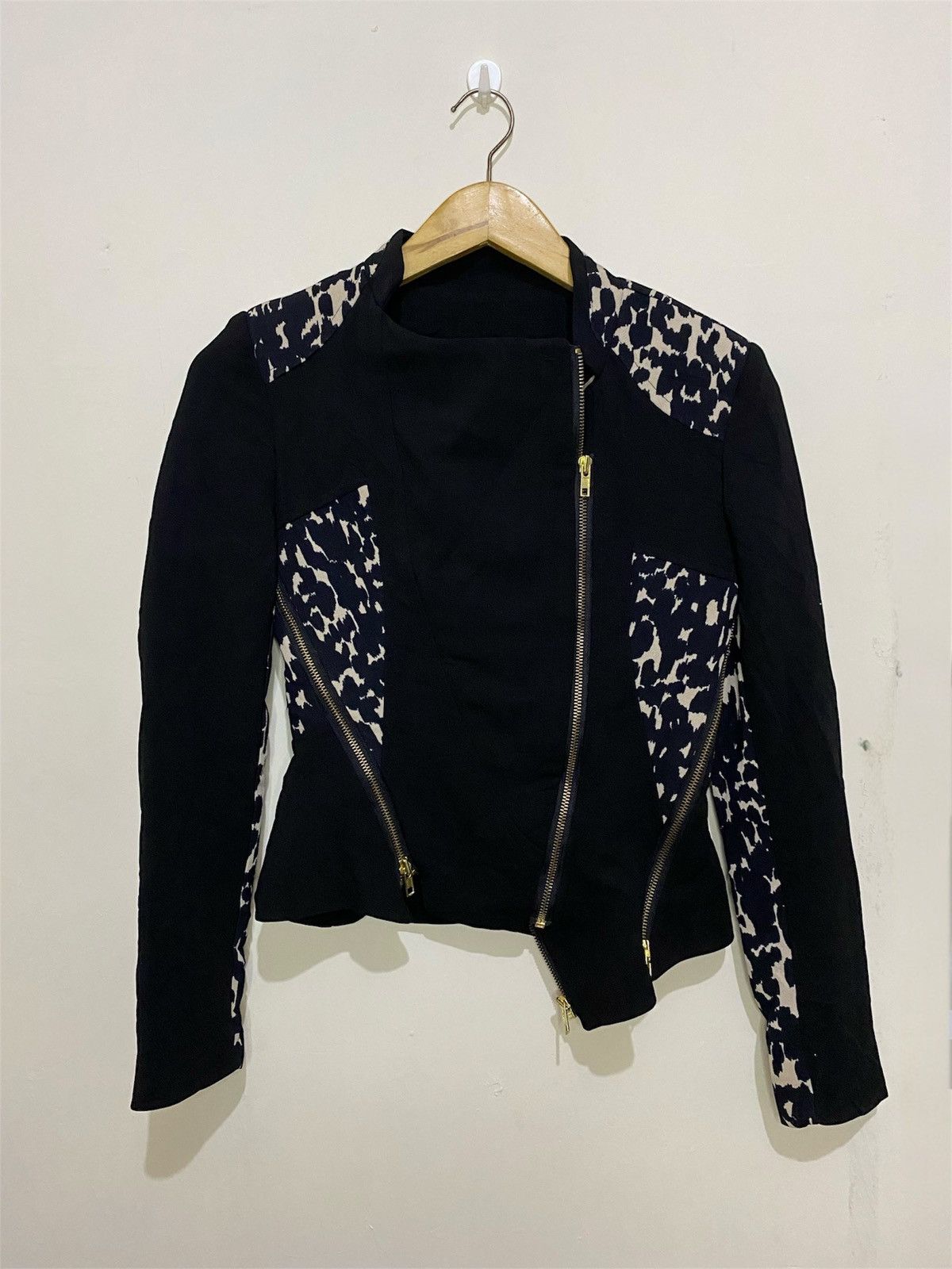 If Six Was Nine × Japanese Brand × Le Grande Bleu (L.G.B.) Vintage Japanese Brand Cheetah Pattern Jacket Unbrand Size S / US 4 / IT 40 - 1 Thumbnail
