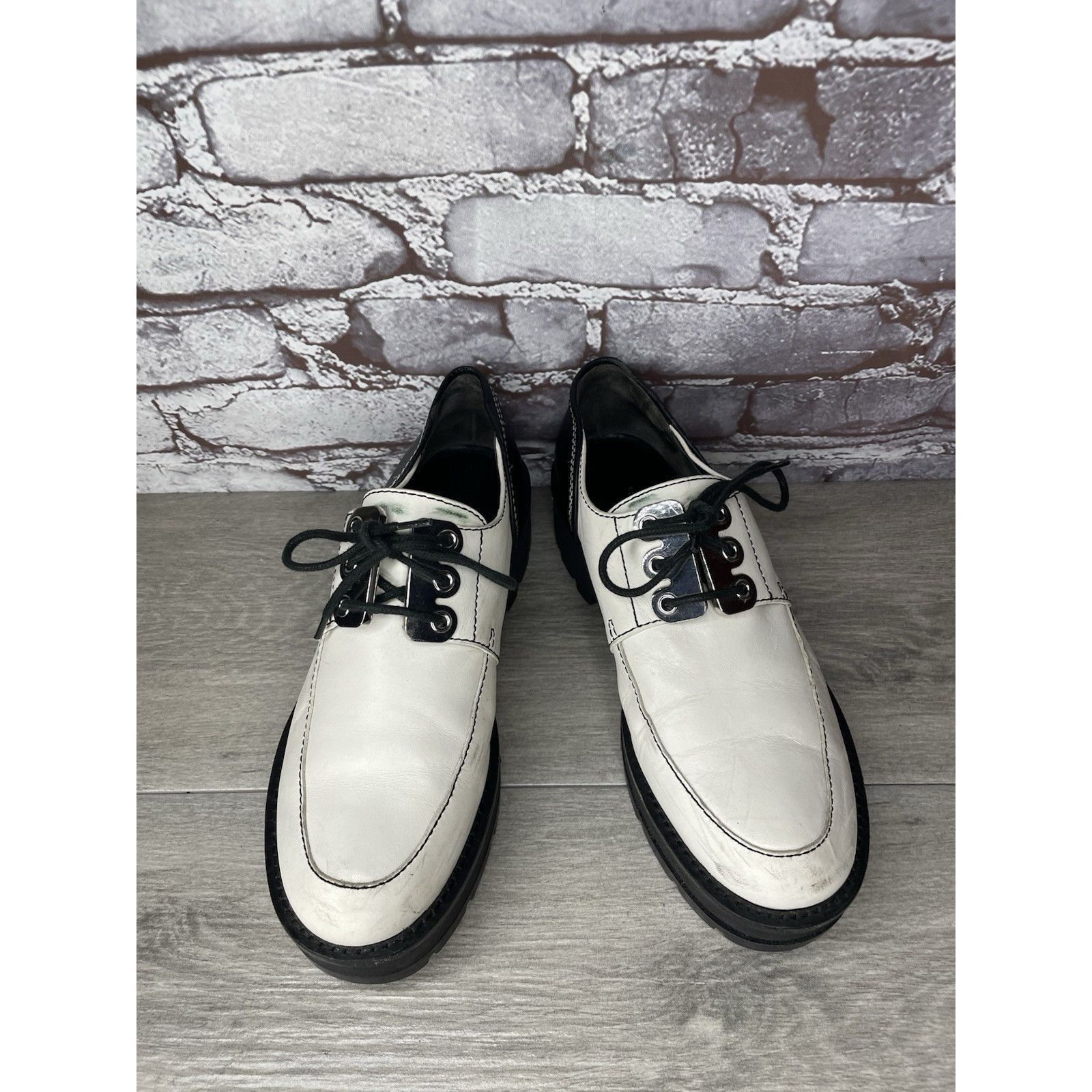 3.1 Phillip Lim 3.1 Phillip Lim White Leather Black Oxfords Lace Up Shoes Wo Size US 10.5 / IT 40.5 - 2 Thumbnail
