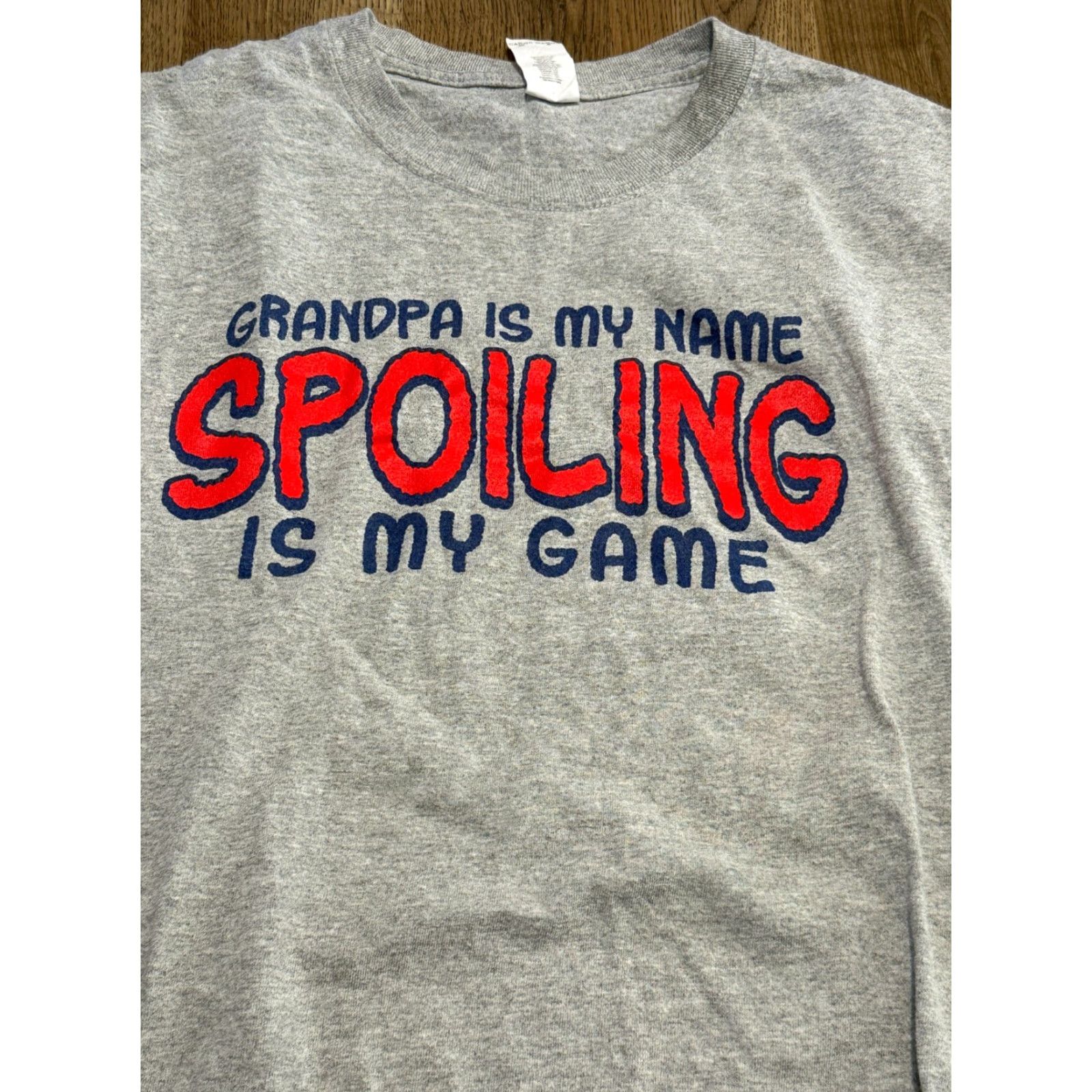 Gildan Gildan Shirt Mens XL Grey Red Blue "Grandpa is my name spoiling is my game" - T-Shirt - Regular - Cotton - Crew Neck - Short Sleeve - Gray - Men Size US XL / EU 56 / 4 - 5 Thumbnail