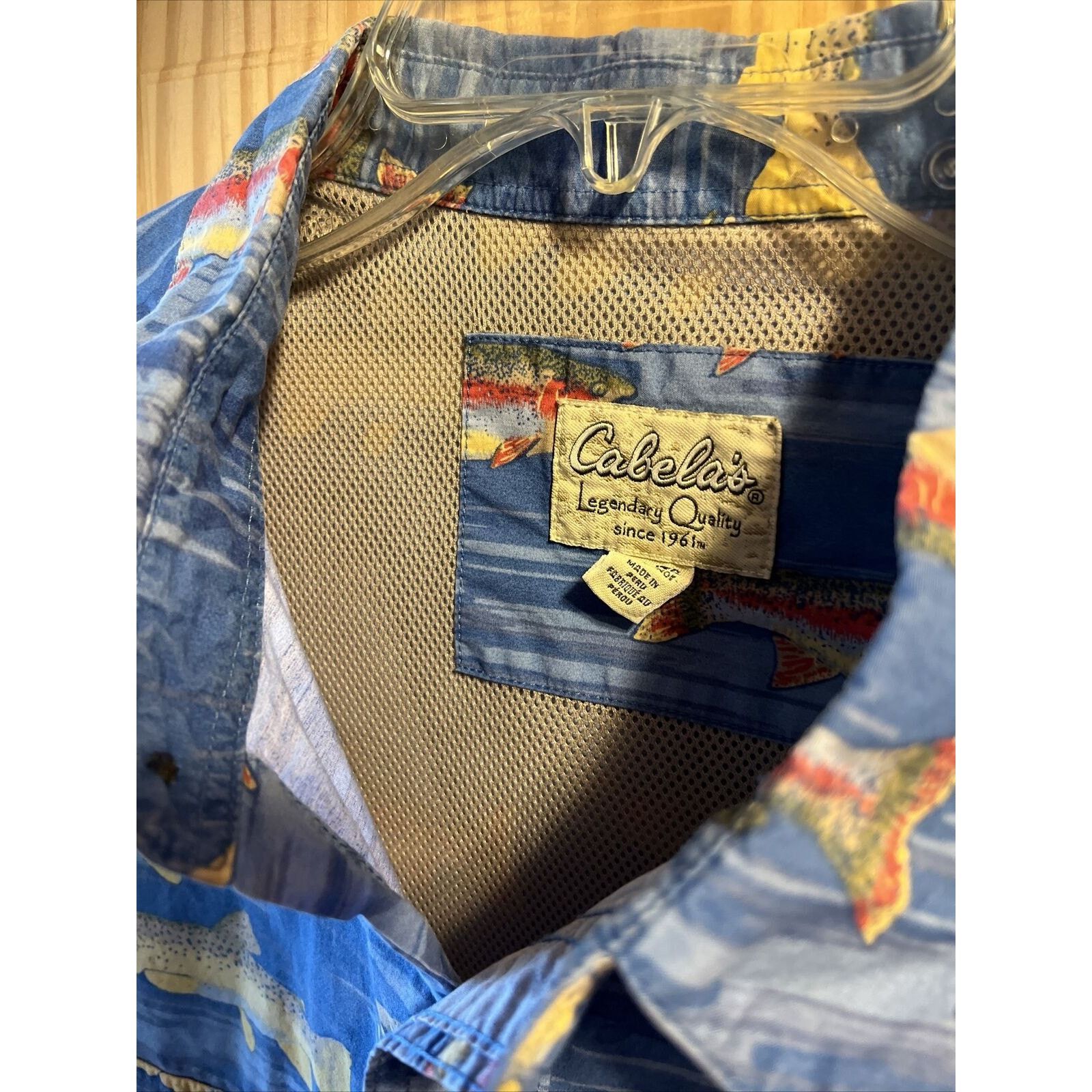Cabelas Cabelas Shirt Men XL Button Blue SS Mesh Fish All Over Print Size US XL / EU 56 / 4 - 5 Thumbnail
