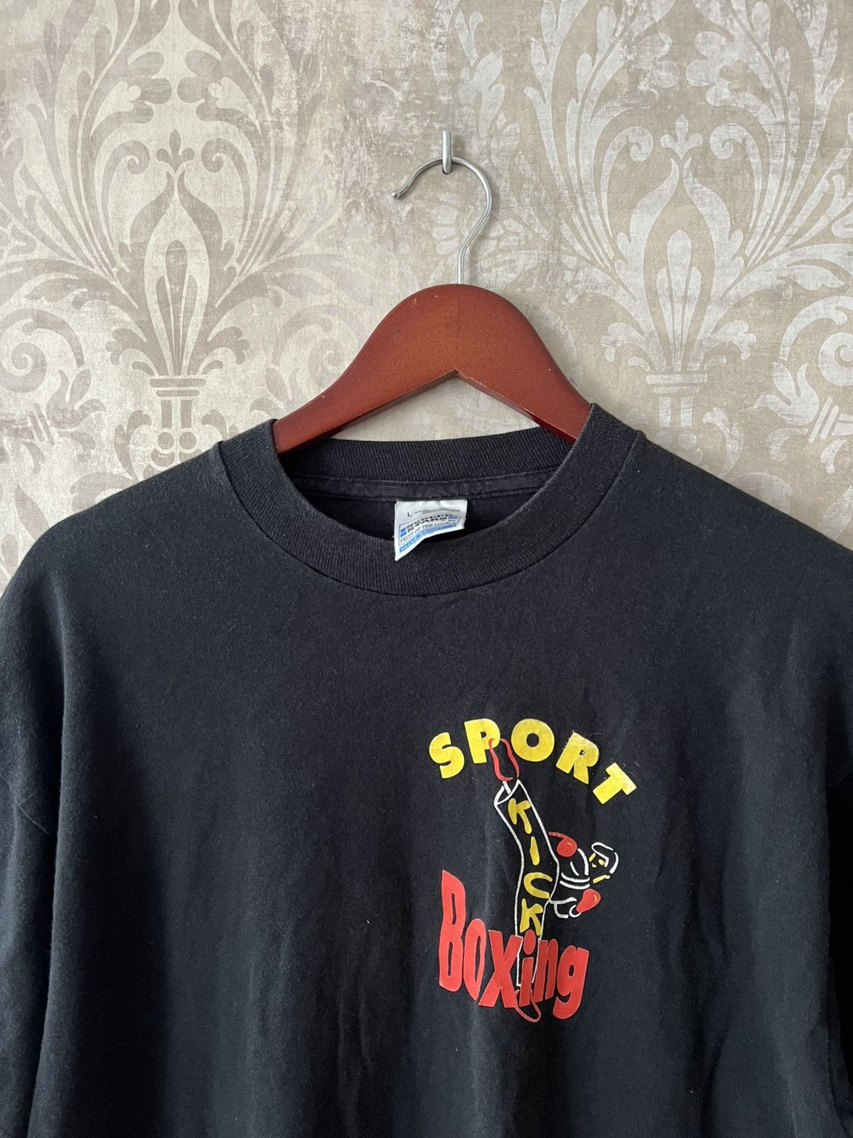 Vintage Vintage Kick Boxing Sport Tee T-Shirt Size US L / EU 52-54 / 3 - 3 Thumbnail