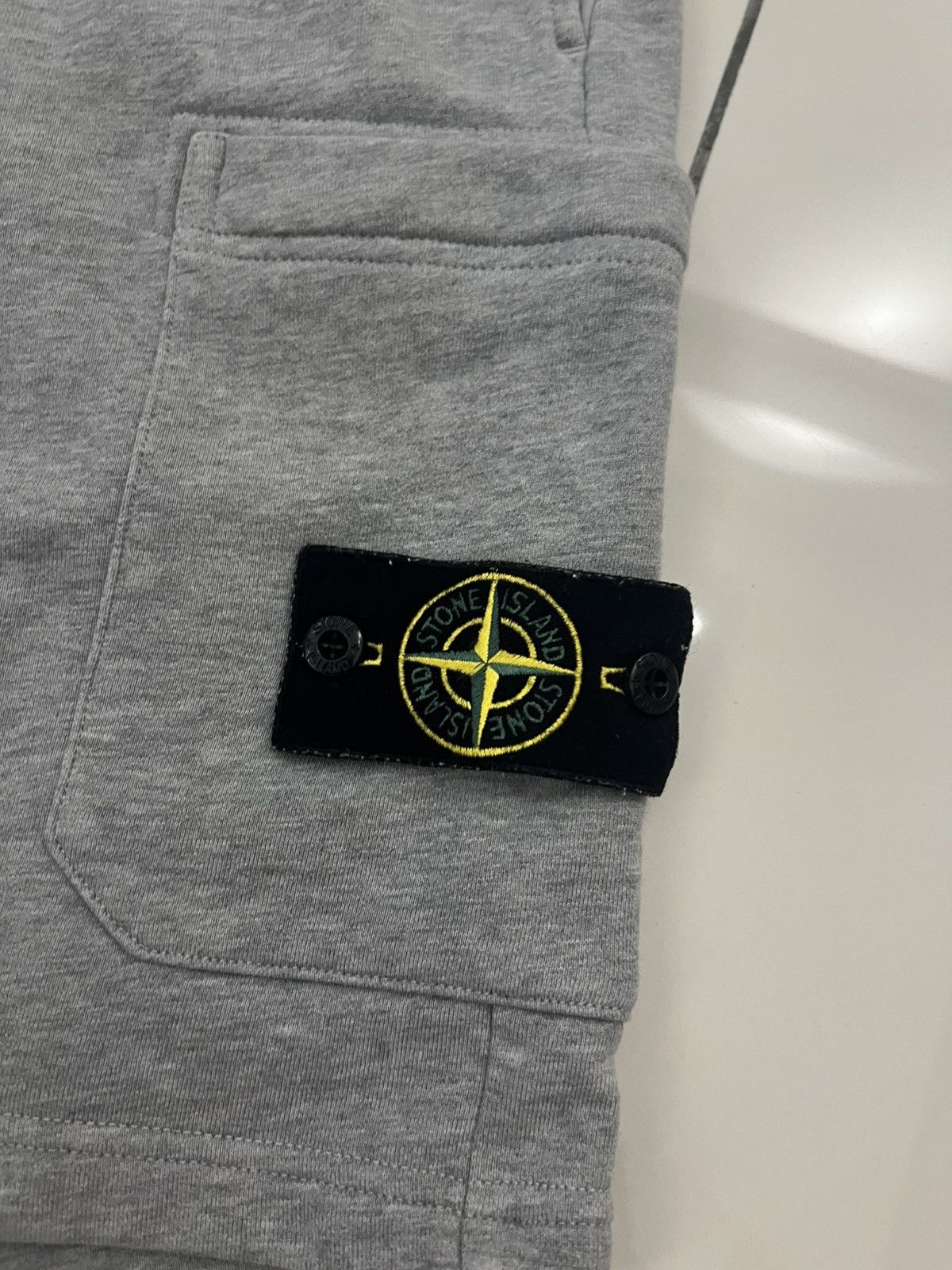 Stone Island Stone Island Grey Sweat Shorts (7415L0803) Size US 36 / EU 52 - 3 Thumbnail