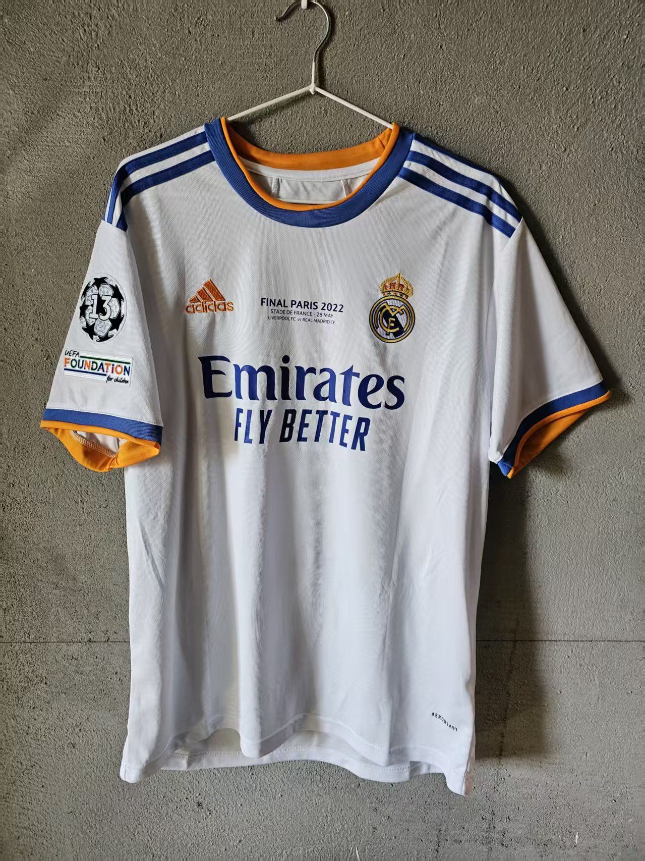 Other 2022 Real Madrid 10 Luka Modric Jersey Size US L / EU 52-54 / 3 - 2 Thumbnail