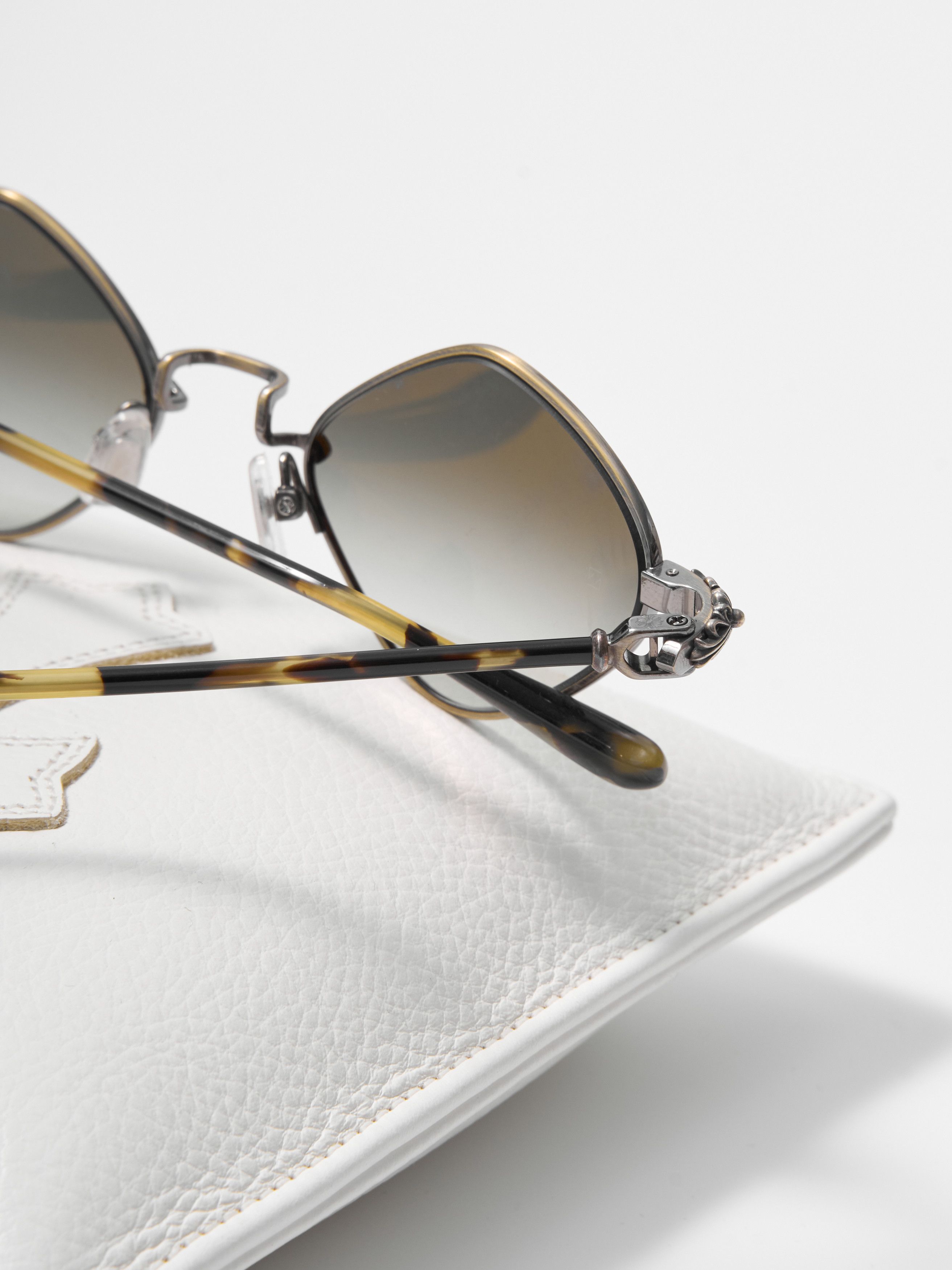 Chrome Hearts CHROME HEARTS DIAMOND DOG Antique Gold/Hollywood Tortoise Size ONE SIZE - 5 Thumbnail