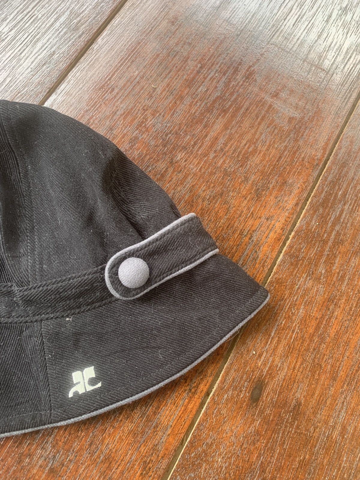 Courreges × Designer × Vintage Vintage Courreges Paris corduroy bucket hat Size ONE SIZE - 5 Thumbnail