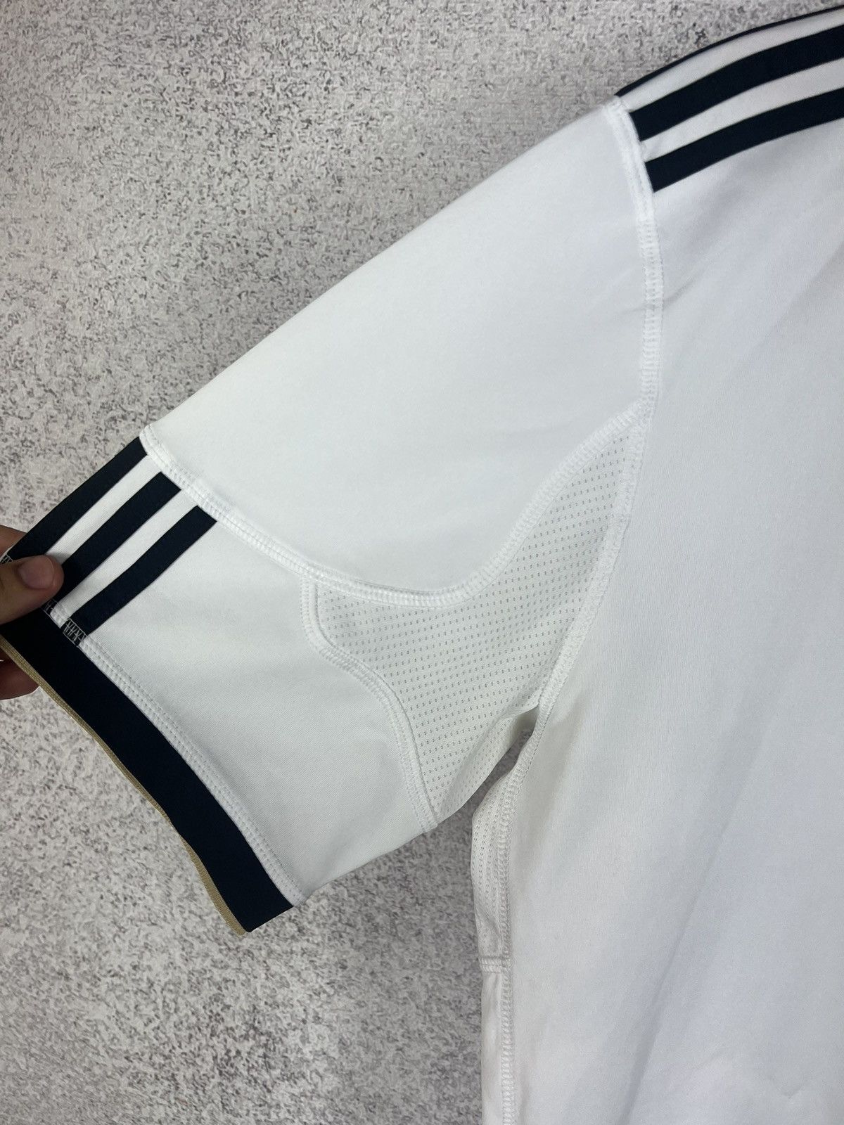 Adidas Vintage Adidas Germany 2010 2011 soccer Jersey football Kit Size US L / EU 52-54 / 3 - 6 Thumbnail