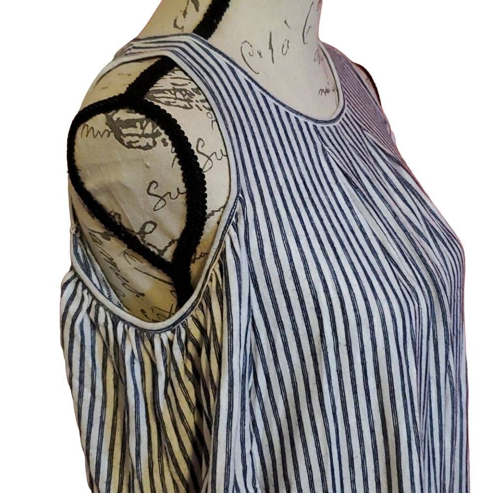 Other Max Studio Ladies Size Small Blue & White Striped Cold Shoul Size S / US 4 / IT 40 - 3 Thumbnail
