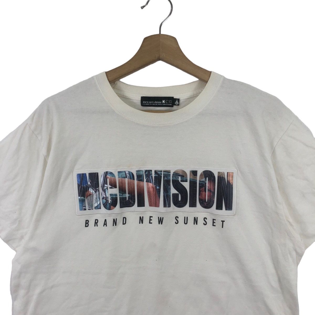 Vintage MCD JAPAN More Core Division Embossed Logo Tee Shirt Top Size US L / EU 52-54 / 3 - 2 Thumbnail