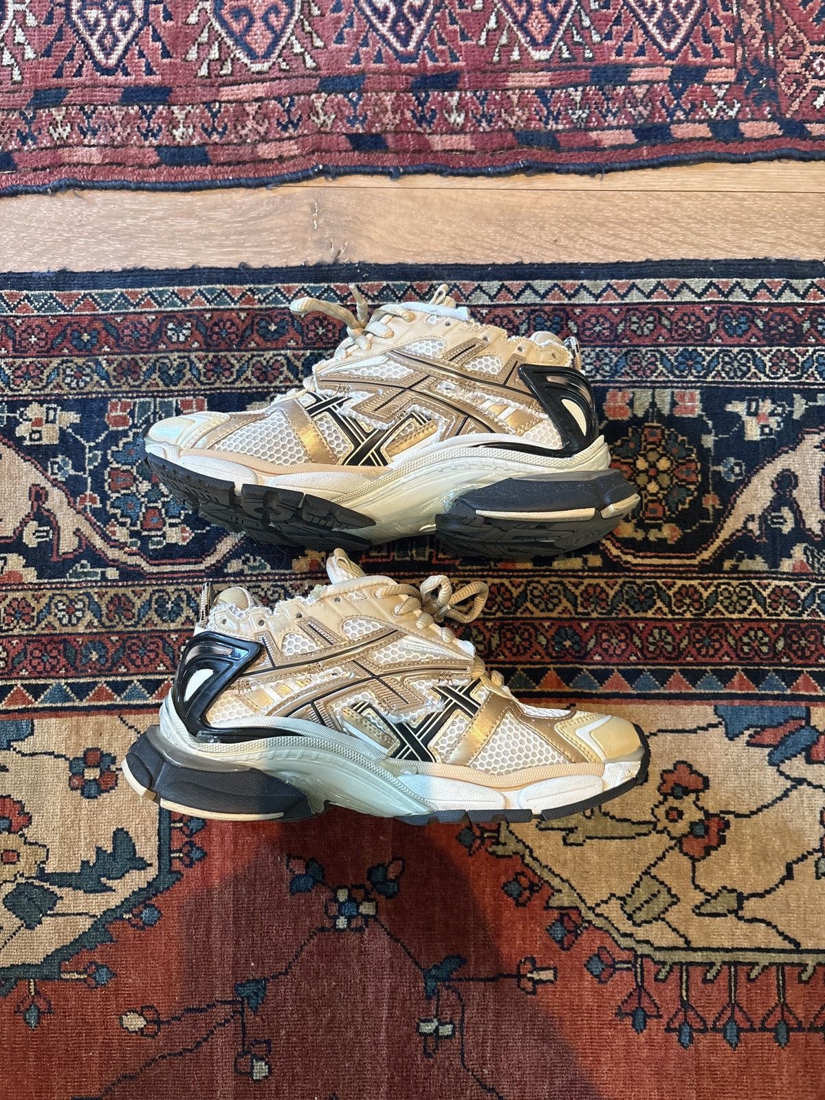 Balenciaga Balenciaga runners Size US 9 / EU 42 - 6 Thumbnail