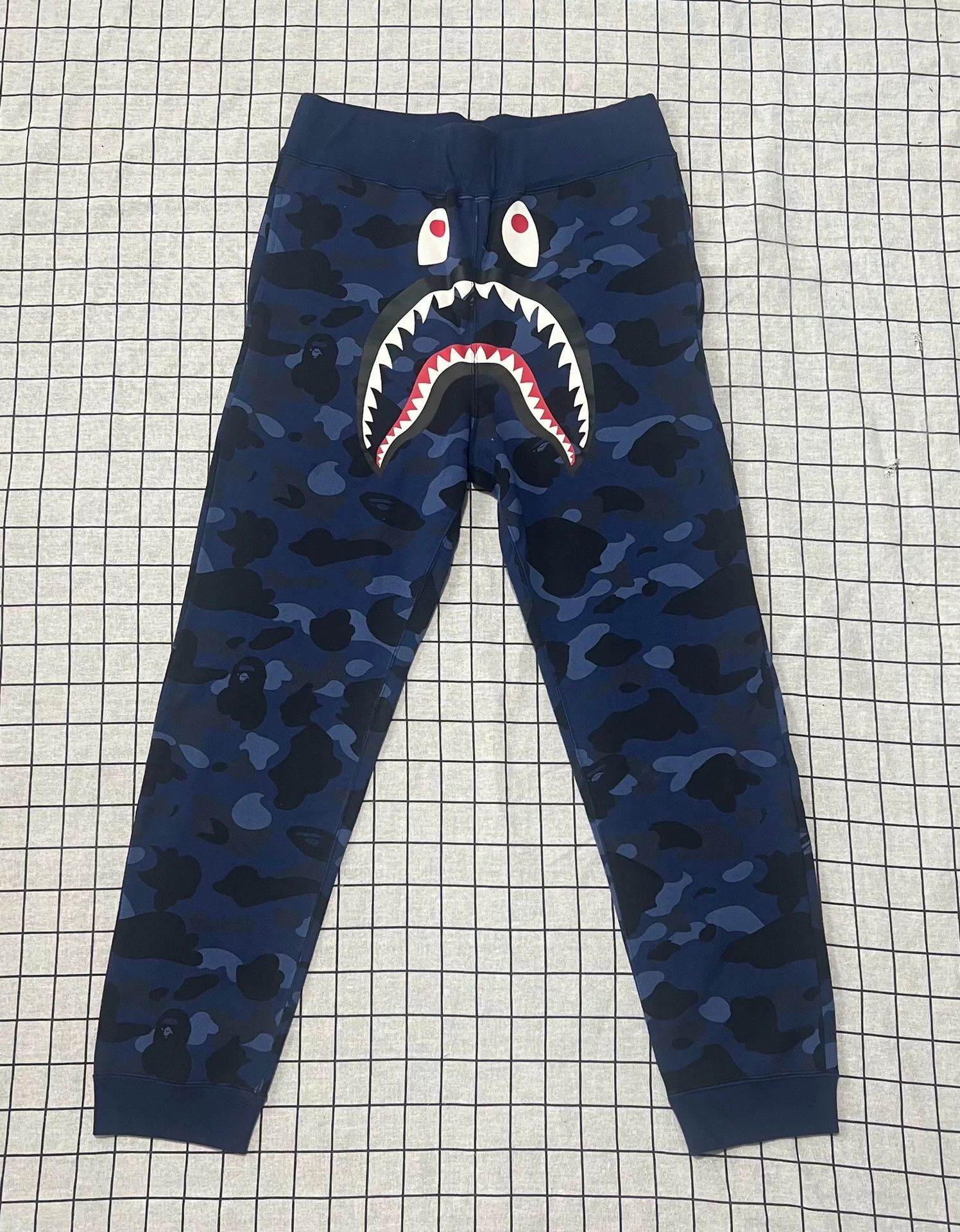 Bape Bape Shark Camo White Casual Pants 34 Men Size US 34 / EU 50 - 1 Thumbnail