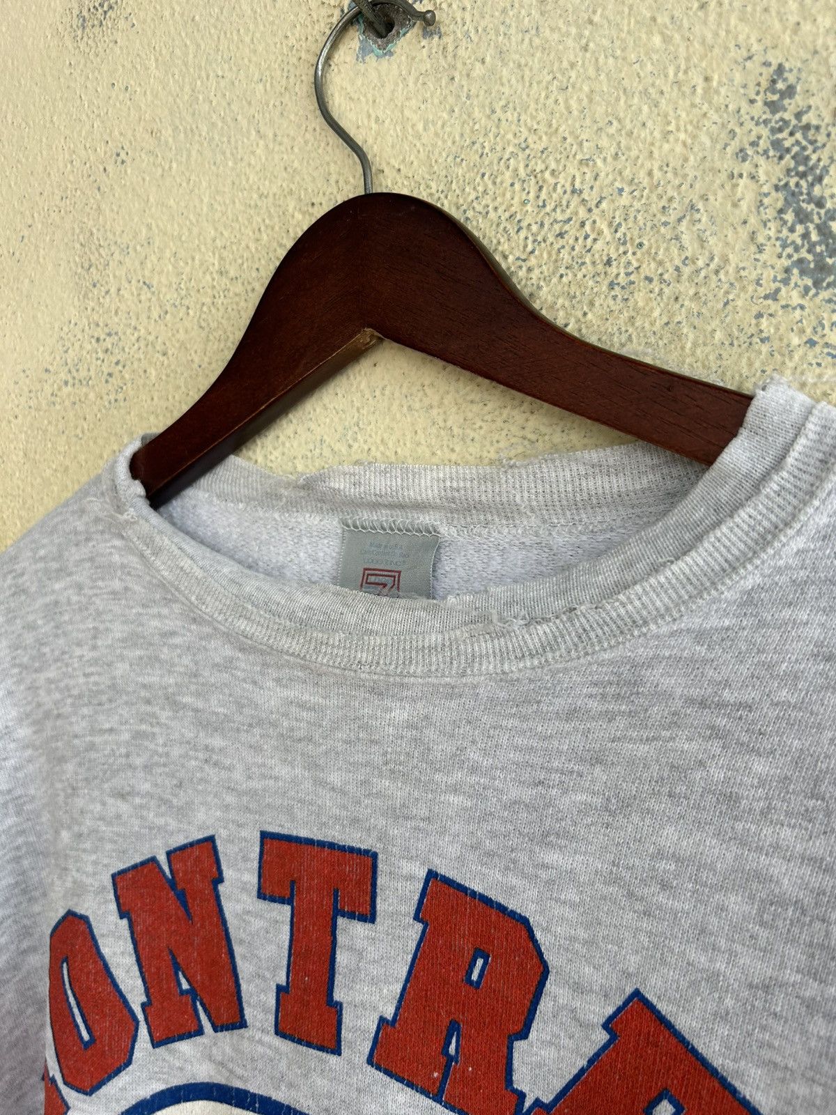 NHL Vintage 90’s Logo 7 Montreal Canadiens Distressed Sweatshirt Size US M / EU 48-50 / 2 - 5 Thumbnail