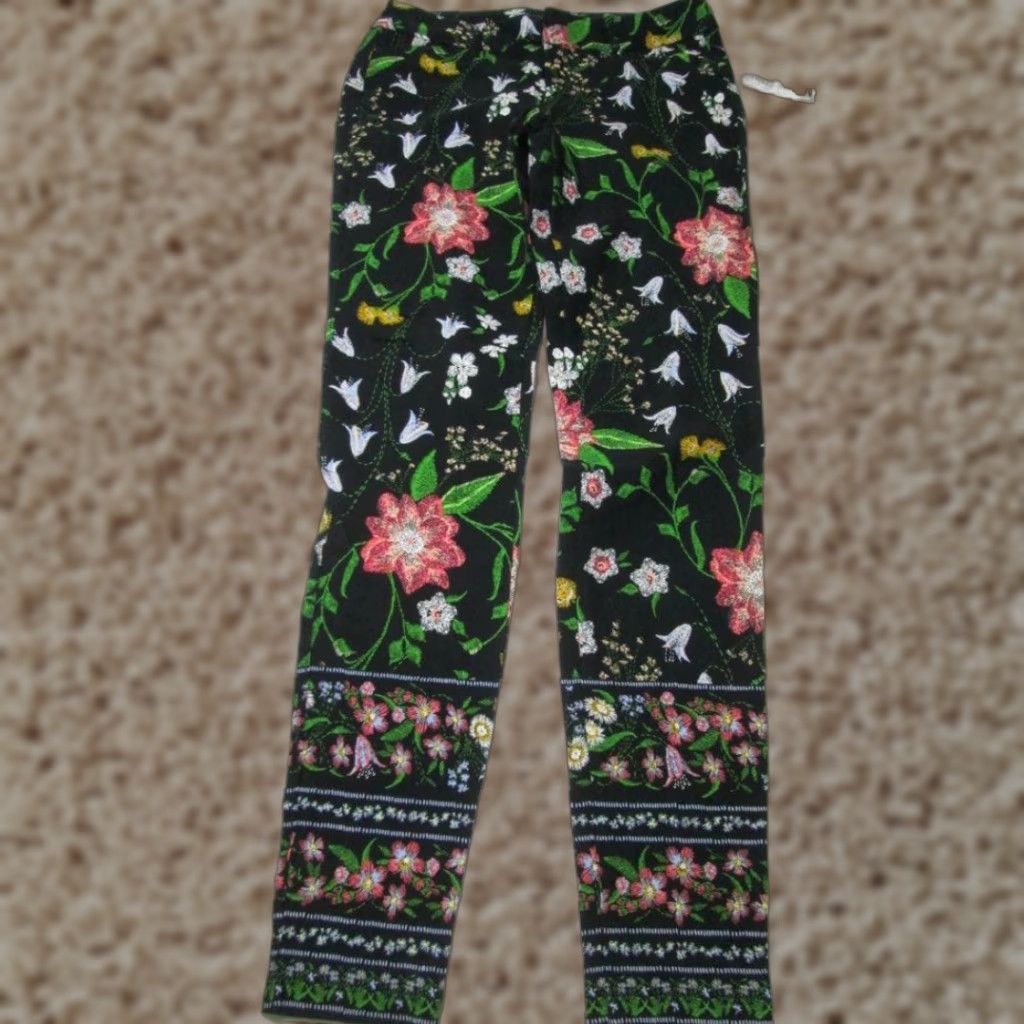 Old Navy Old Navy Womens Chino Pants Black Floral Mid Rise Pockets Pull On XS0NWT Size 25" / US 0 / IT 36 - 1 Thumbnail