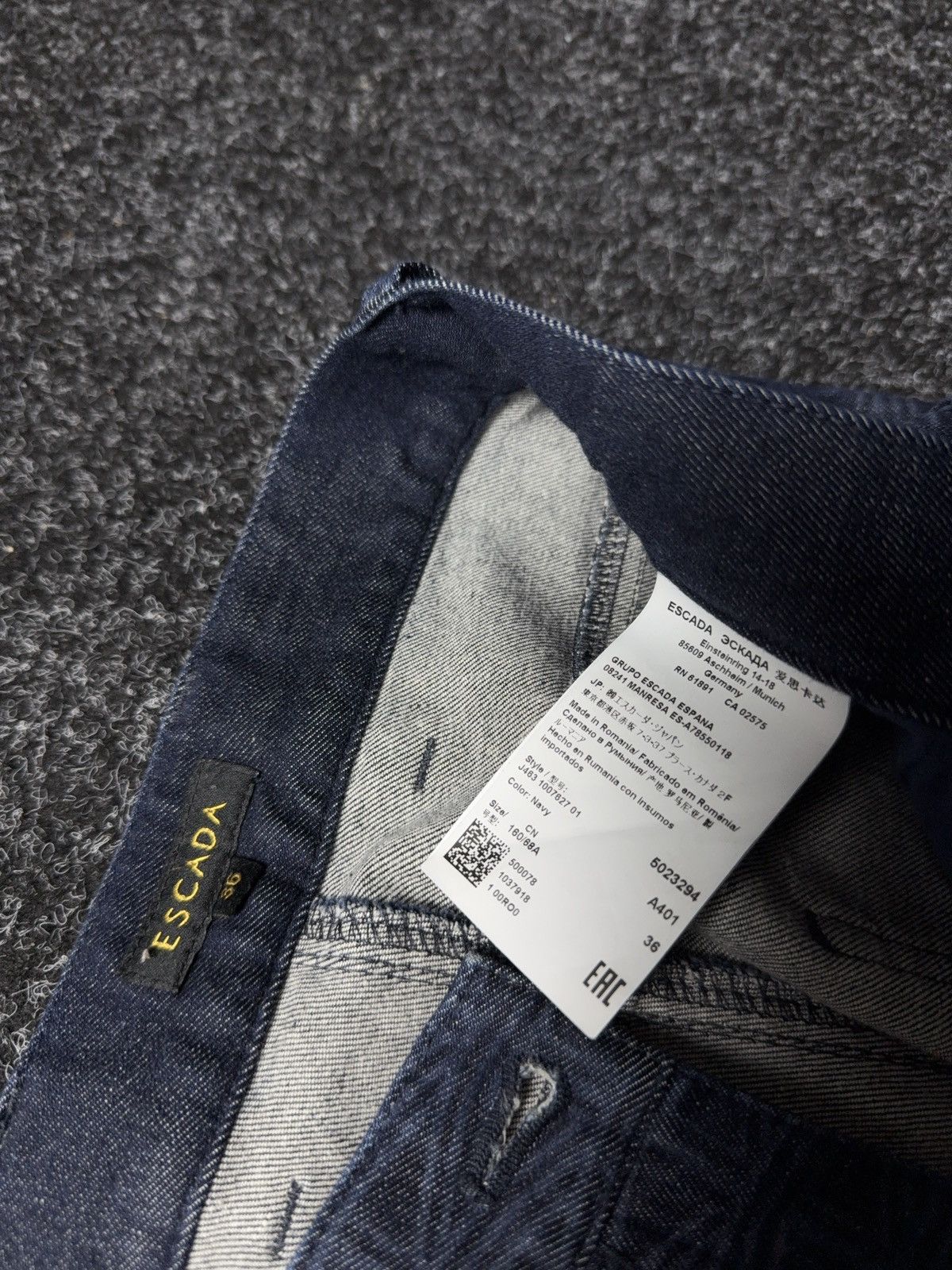 Escada Luxury Escada Geometric Pattern Denim Trousers Women’s 36 Size 30" / US 8 / IT 44 - 9 Thumbnail