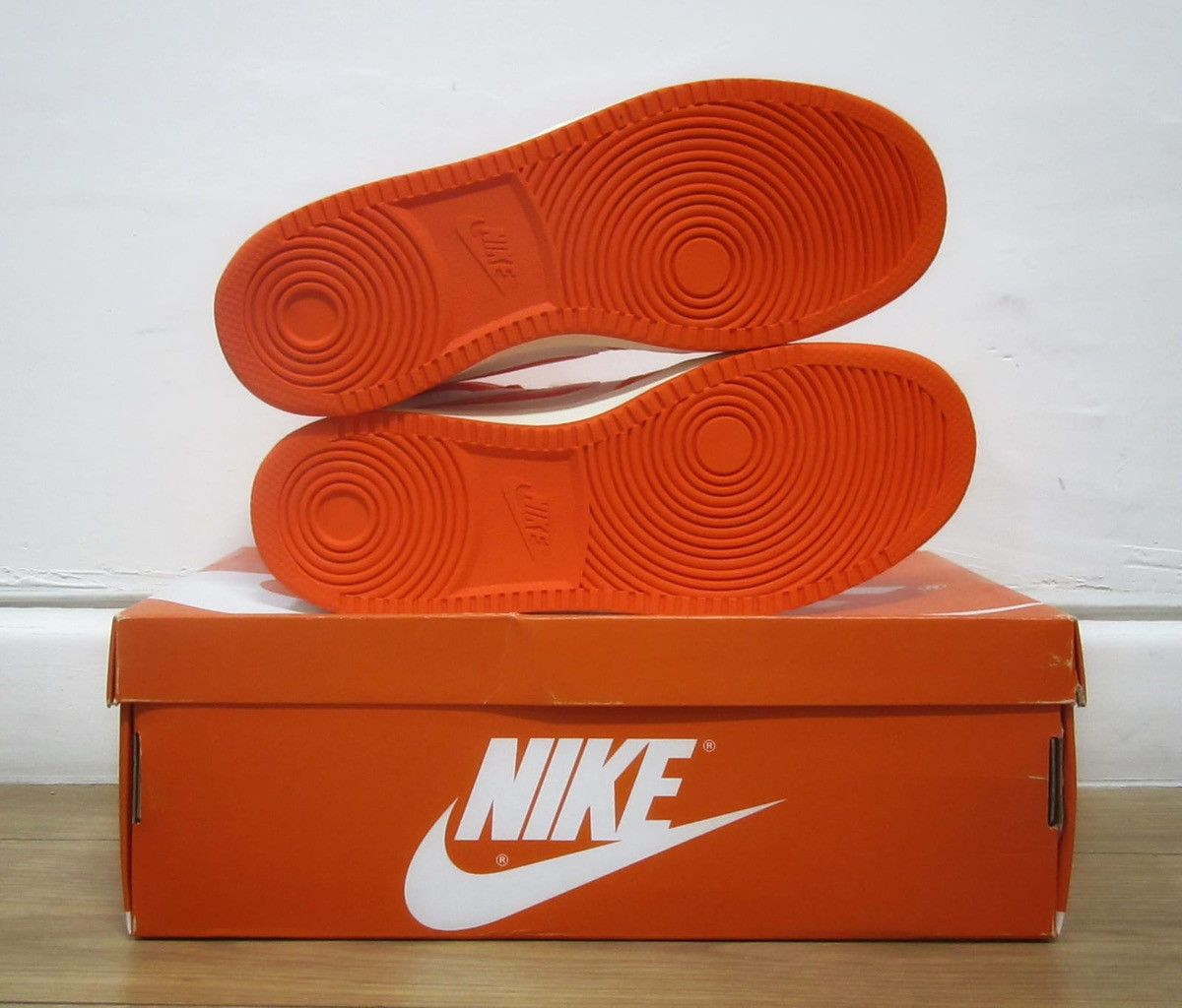 Jordan Brand Air Jordan 1 Retro AJKO Syracuse size EU 43-US 9.5 Size US 9.5 / EU 42-43 - 6 Thumbnail