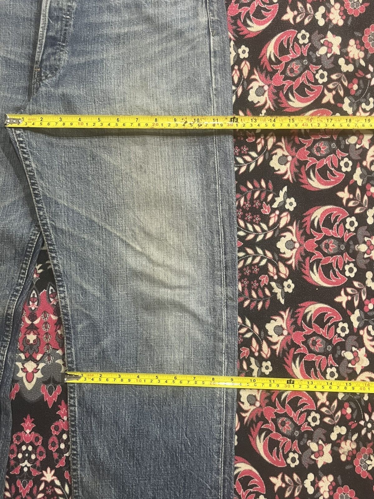 Levi's Vintage Y2K Levi’s 501 Blue Faded Distressed Classic Jeans Size US 32 / EU 48 - 16 Thumbnail