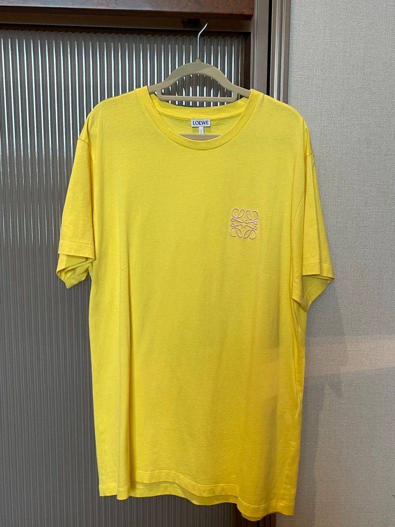 Loewe LOEWE Yellow small label short sleeve Size S / US 4 / IT 40 - 1 Thumbnail