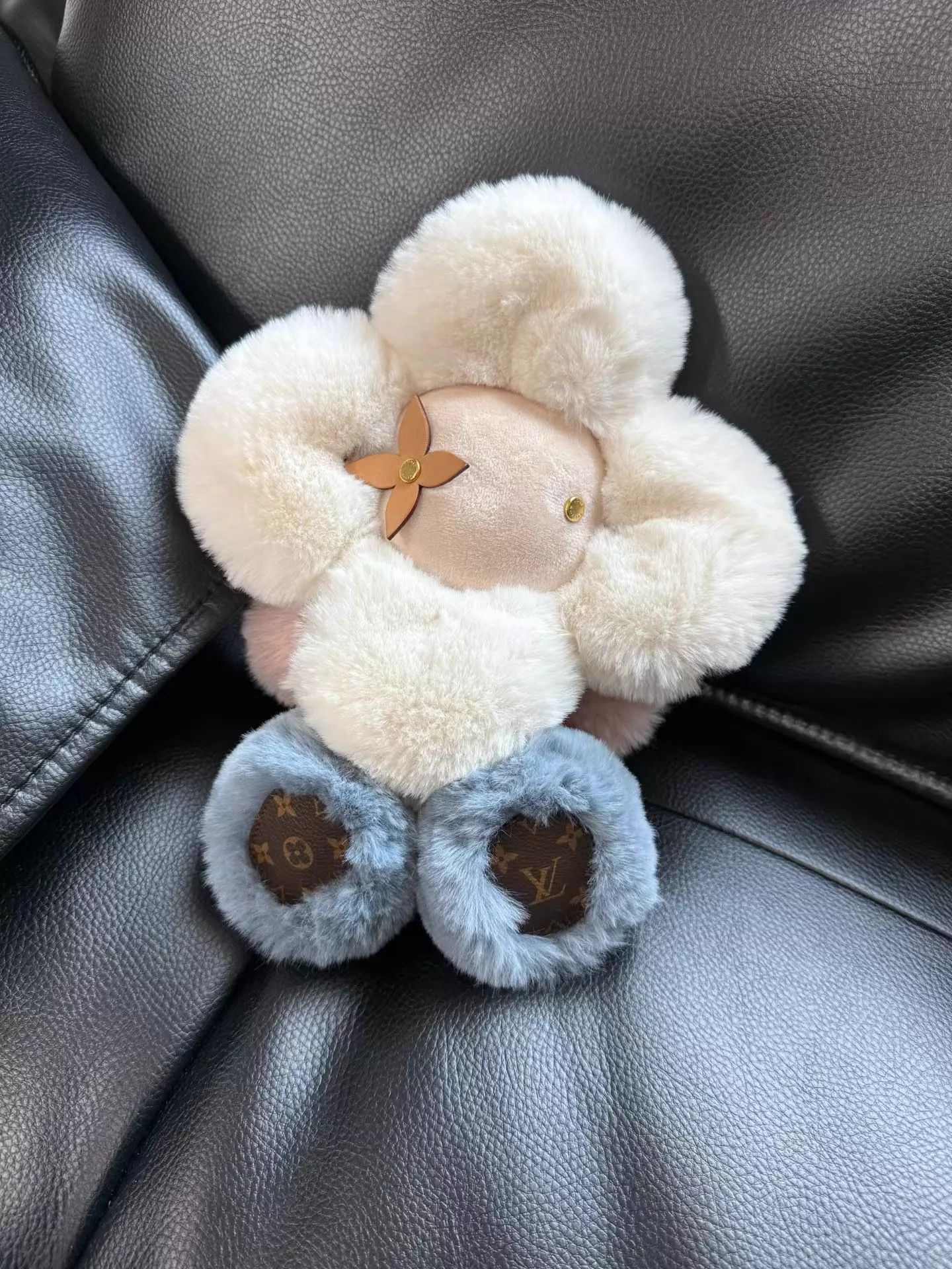 Louis Vuitton LV Vivienne Sunflower Plush Toy Beige/White/Light Blue Size ONE SIZE - 1 Thumbnail