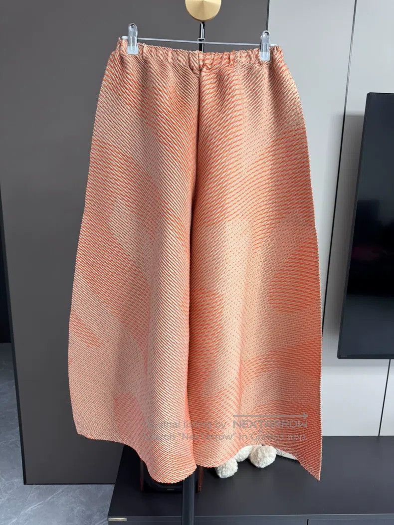 Issey Miyake Issey Miyake Spring Wide-Leg Pants Size 25" / US 0 / IT 36 - 2 Thumbnail