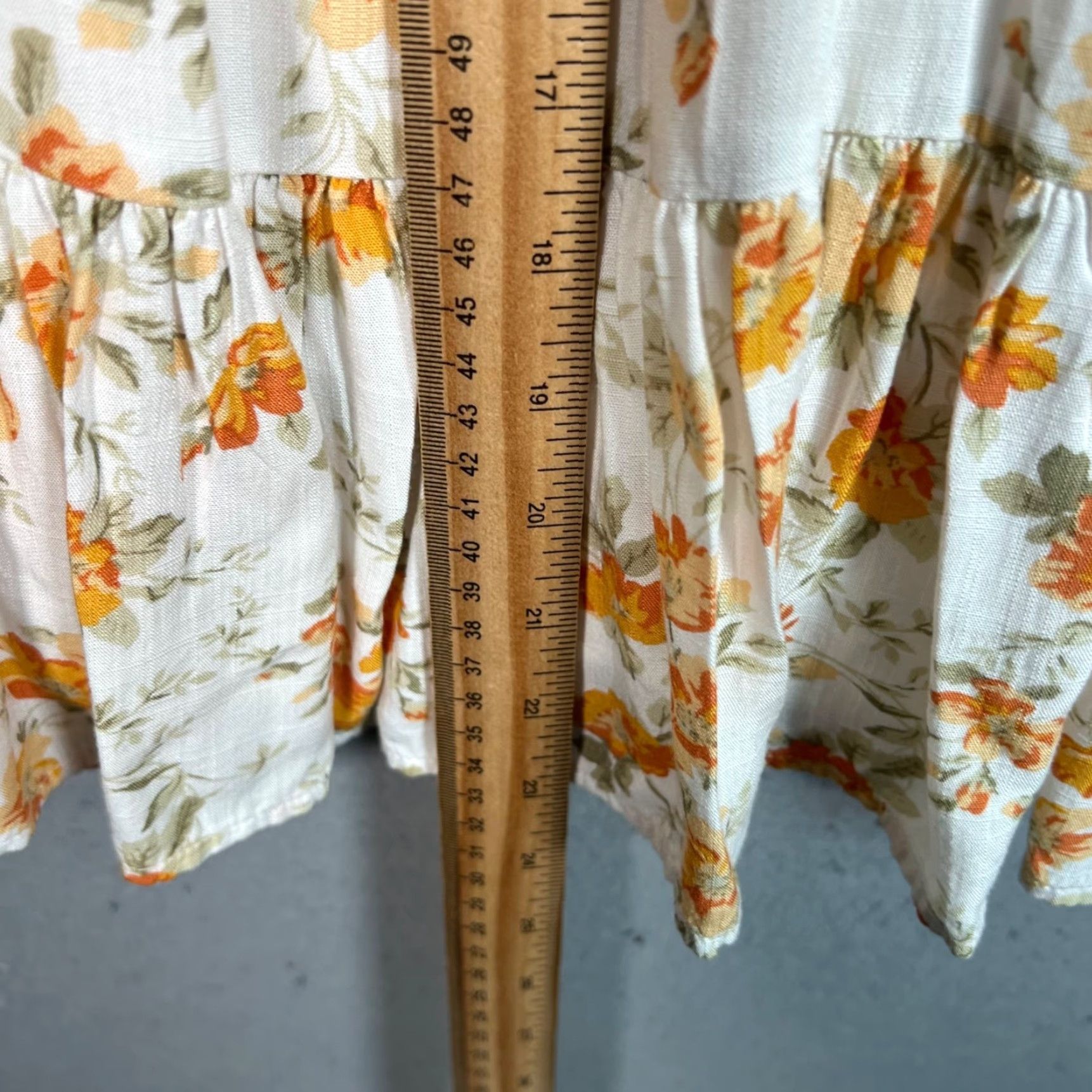 MINKPINK MINKPINK Floral Sundress Womens Size Small Pleated White Casual Party Summer Size S / US 4 / IT 40 - 6 Thumbnail