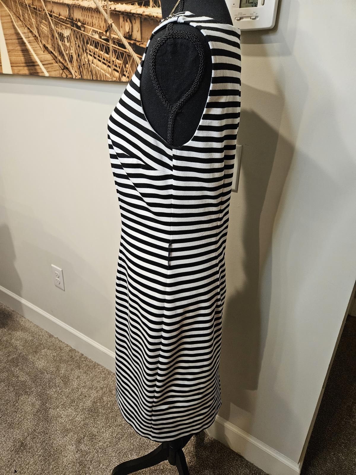 Designer Whbm Black and White Striped Dress with Button Detail #H41 Size M / US 6-8 / IT 42-44 - 2 Thumbnail